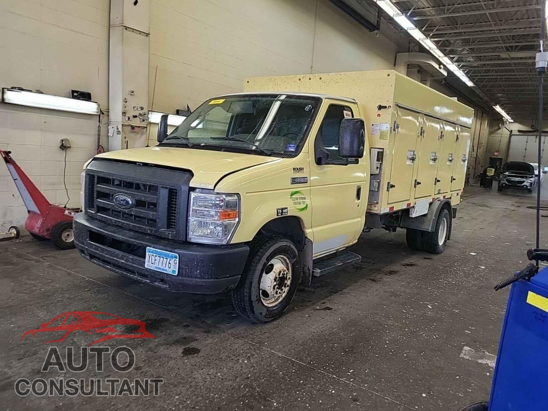 FORD ECONOLINE 2018 - 1FDXE4FS9JDC24941