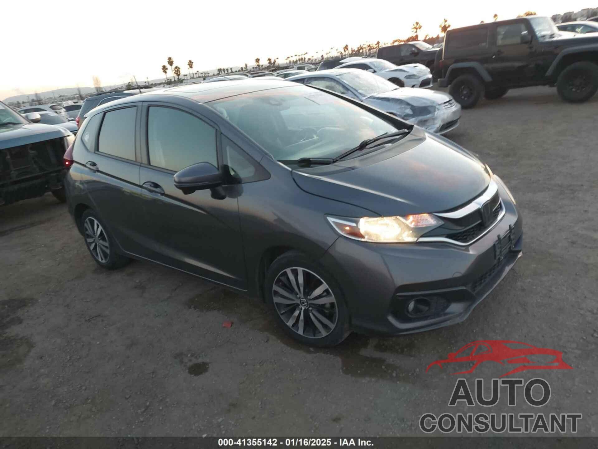 HONDA FIT 2018 - 3HGGK5H85JM722015