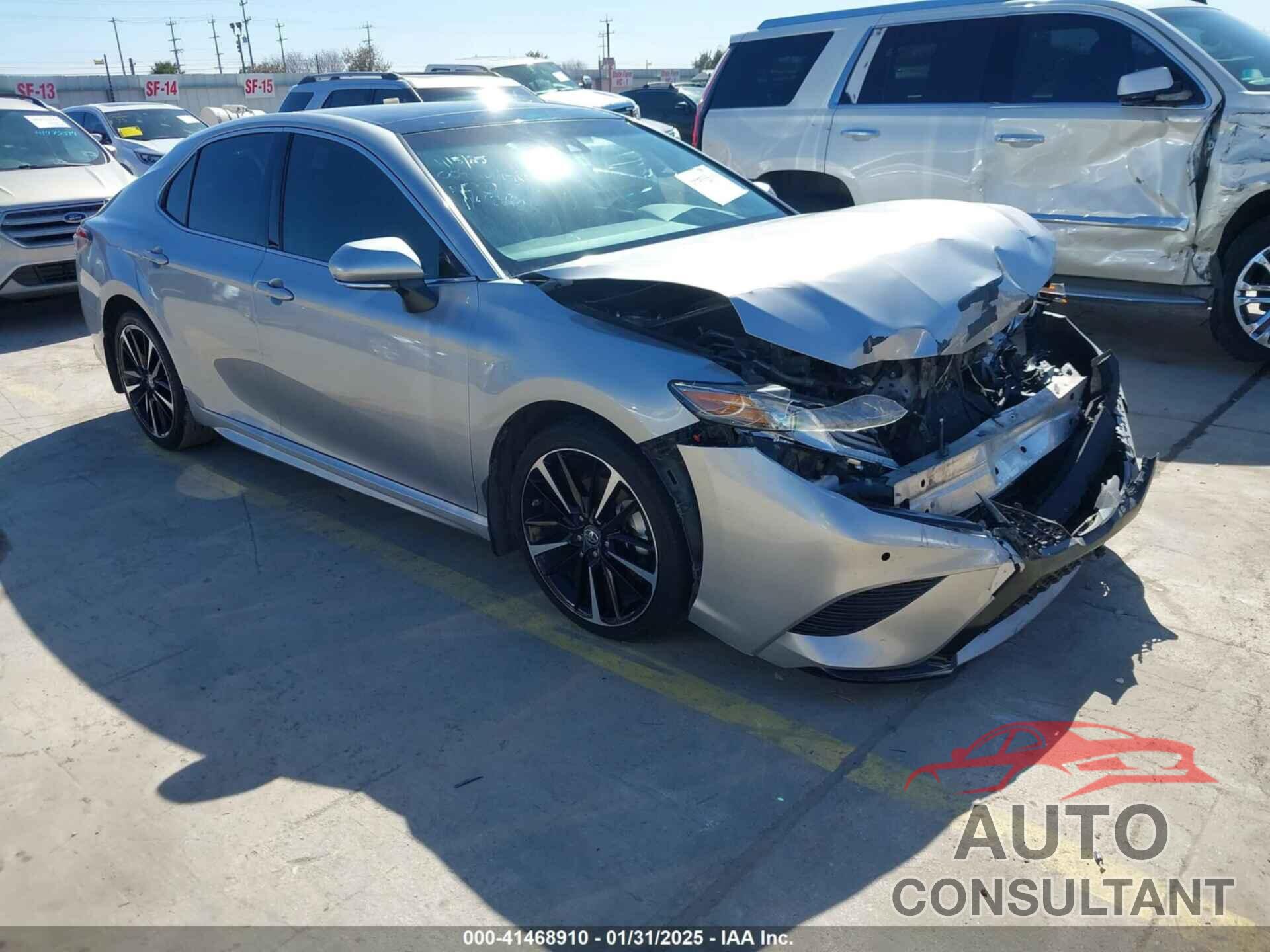 TOYOTA CAMRY 2018 - 4T1B61HK2JU114316