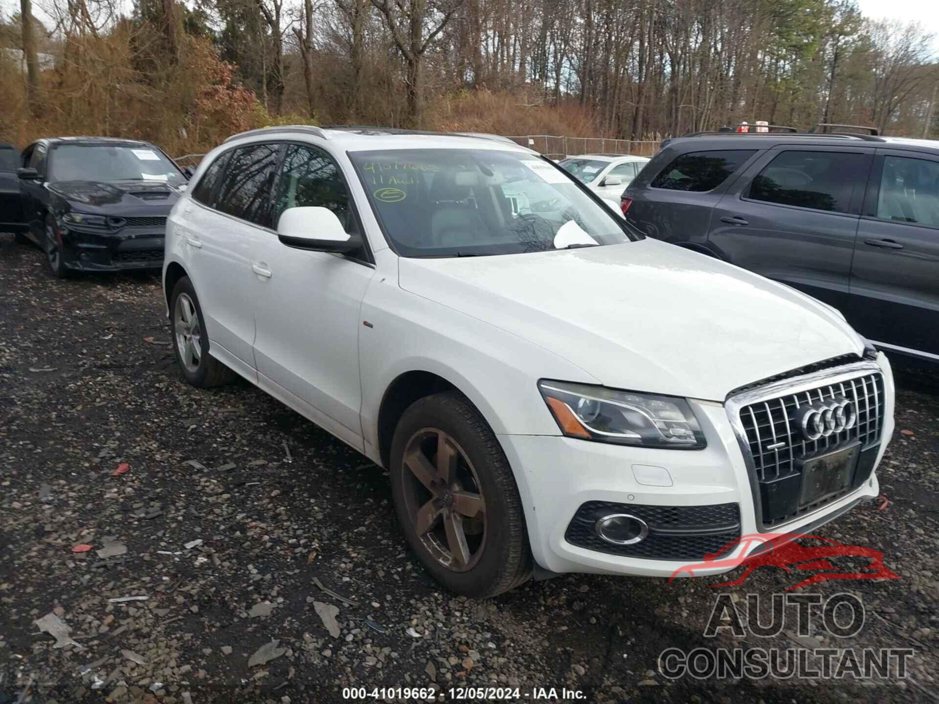 AUDI Q5 2011 - WA1DKAFP7BA011252