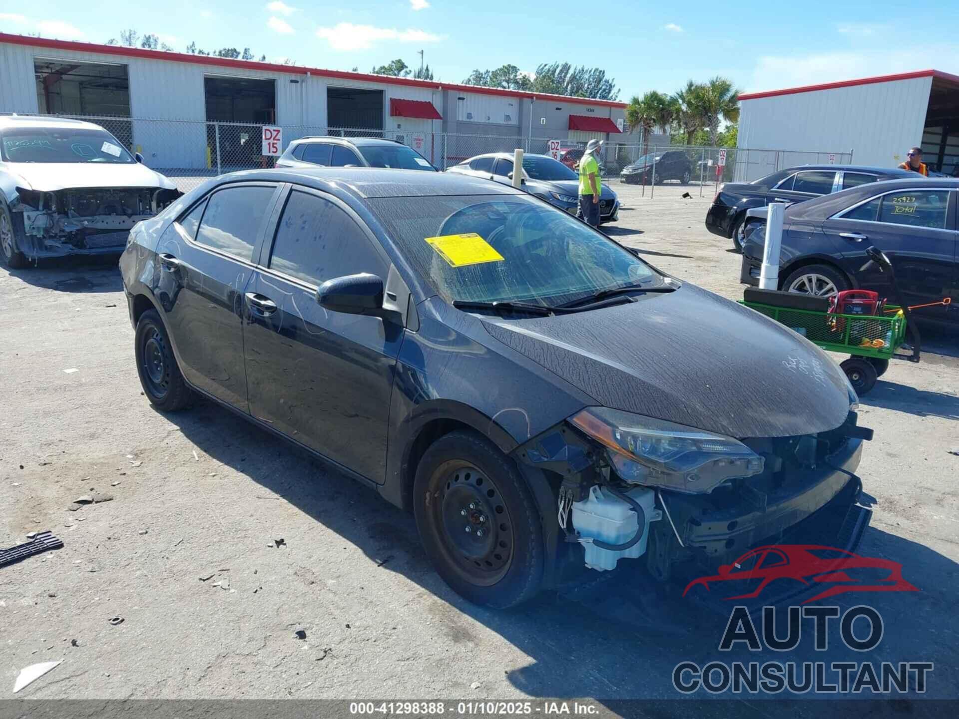 TOYOTA COROLLA 2018 - 2T1BURHE8JC040545