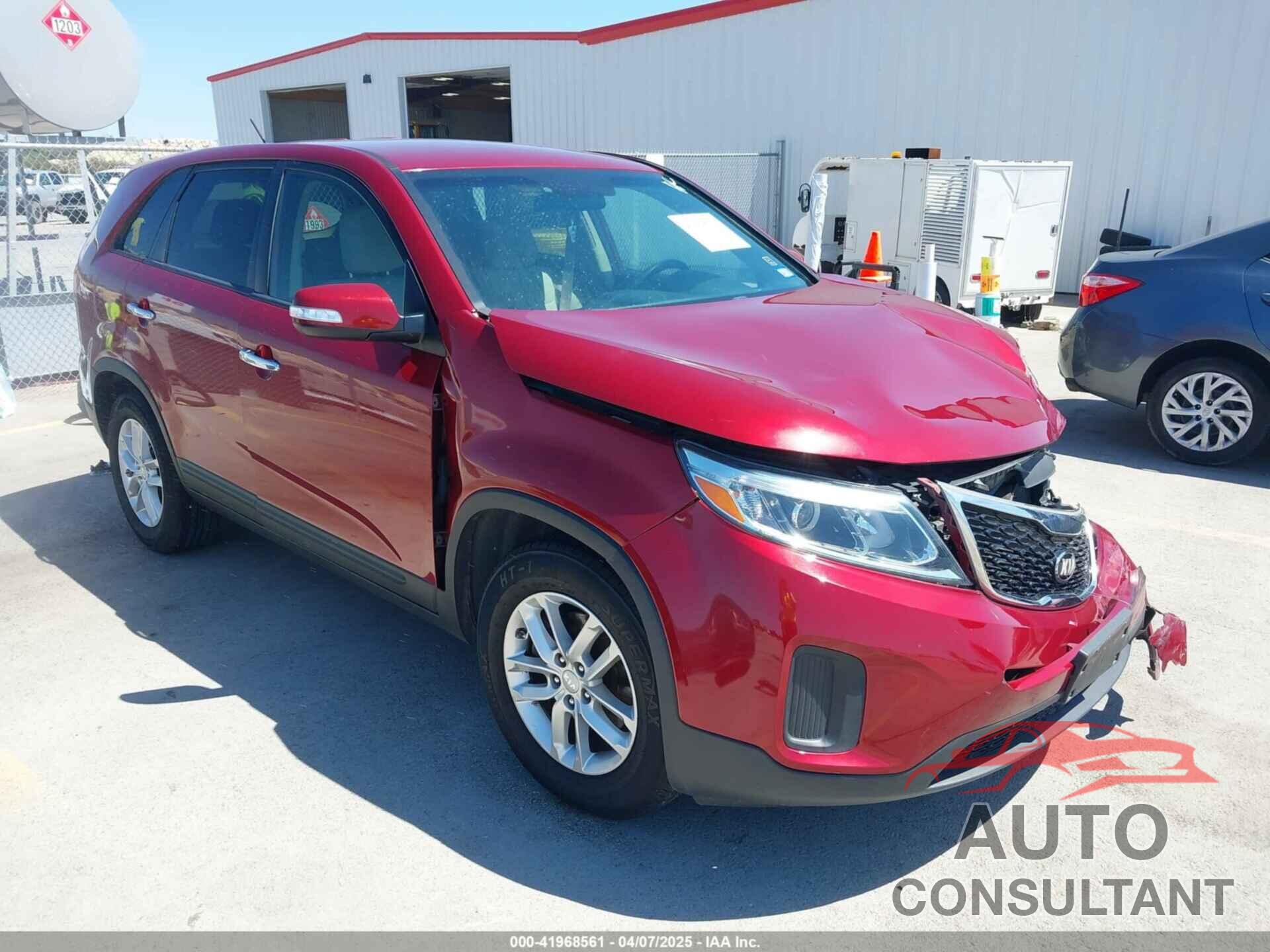 KIA SORENTO 2015 - 5XYKT3A62FG592895