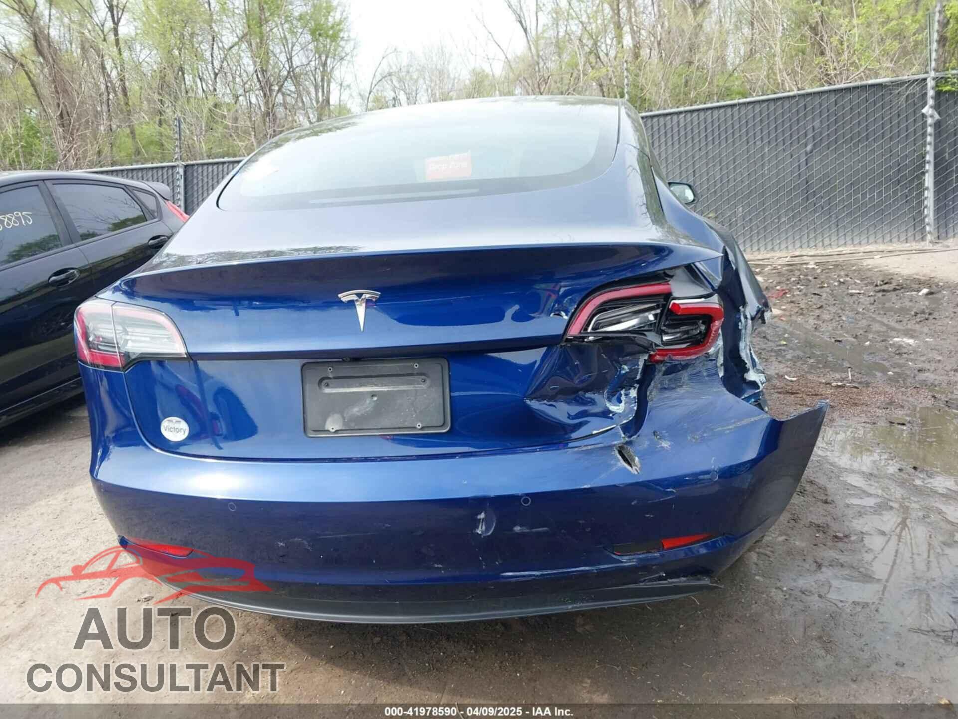 TESLA MODEL 3 2022 - 5YJ3E1EA9NF189357