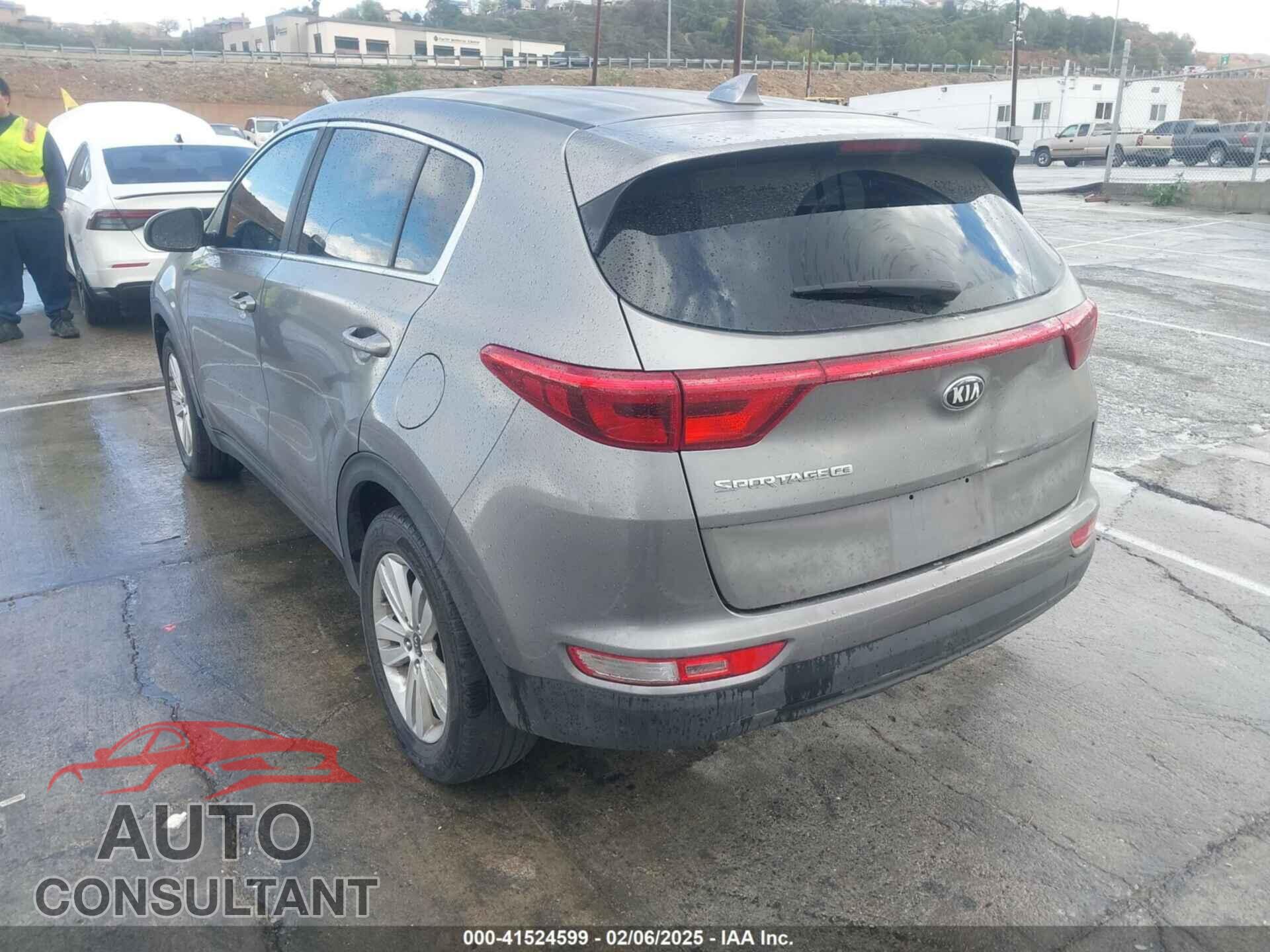 KIA SPORTAGE 2017 - KNDPM3AC2H7300302