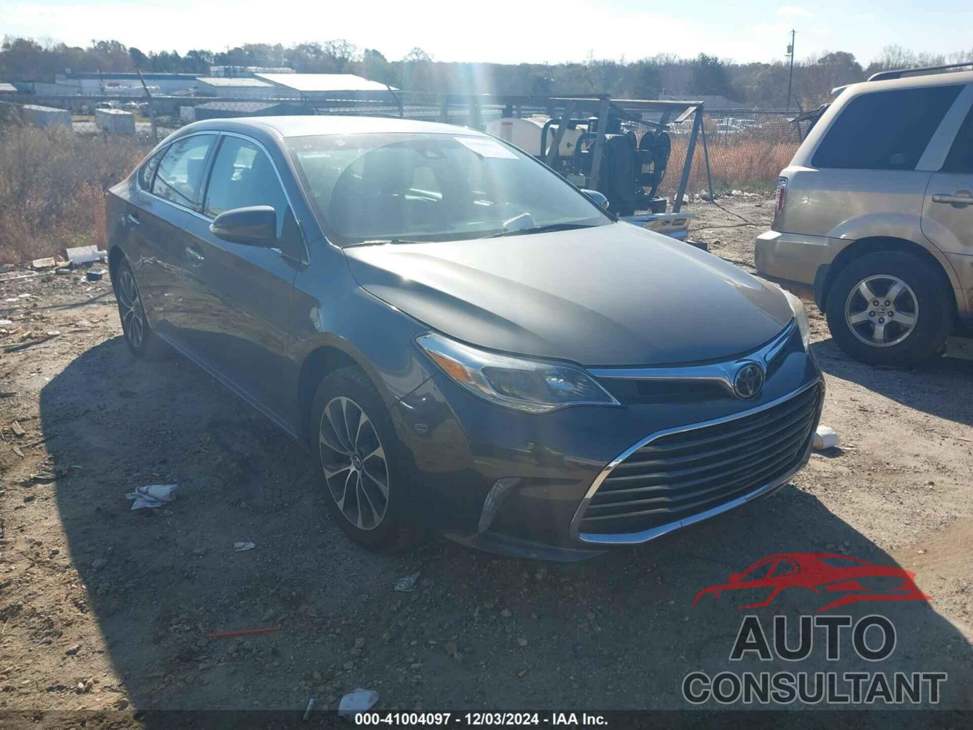 TOYOTA AVALON 2018 - 4T1BK1EB0JU285727