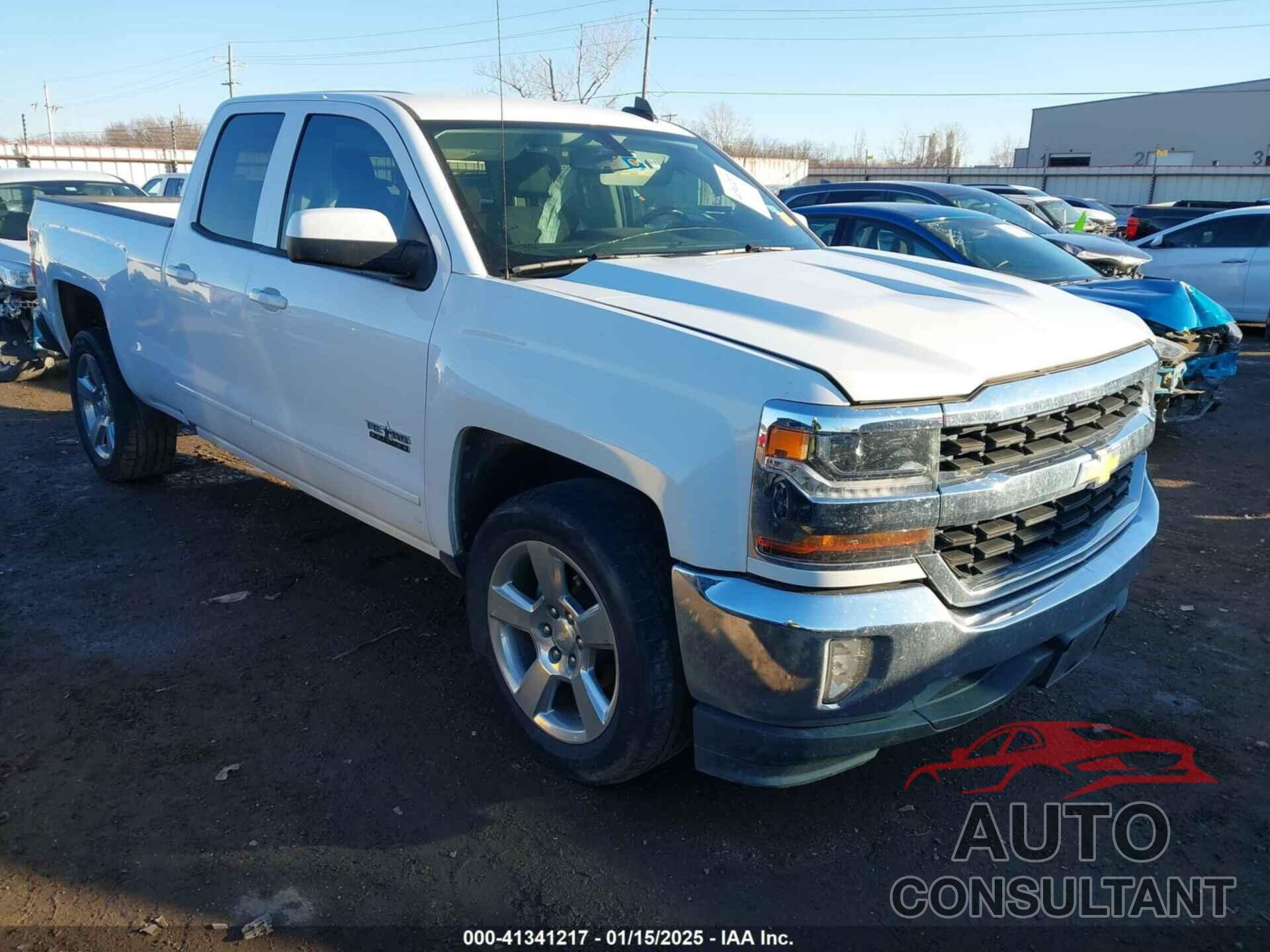 CHEVROLET SILVERADO 1500 2018 - 1GCRCREC6JZ352874