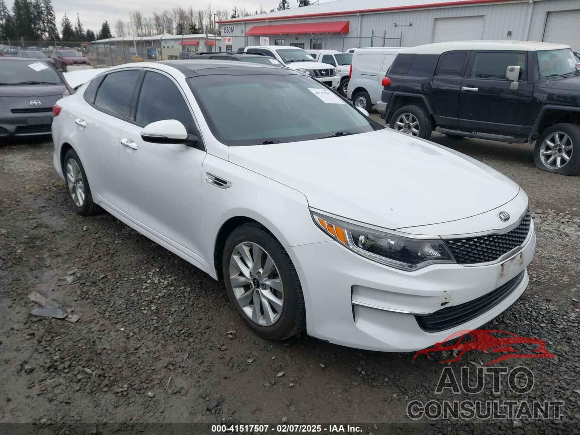 KIA OPTIMA 2018 - 5XXGU4L37JG216573