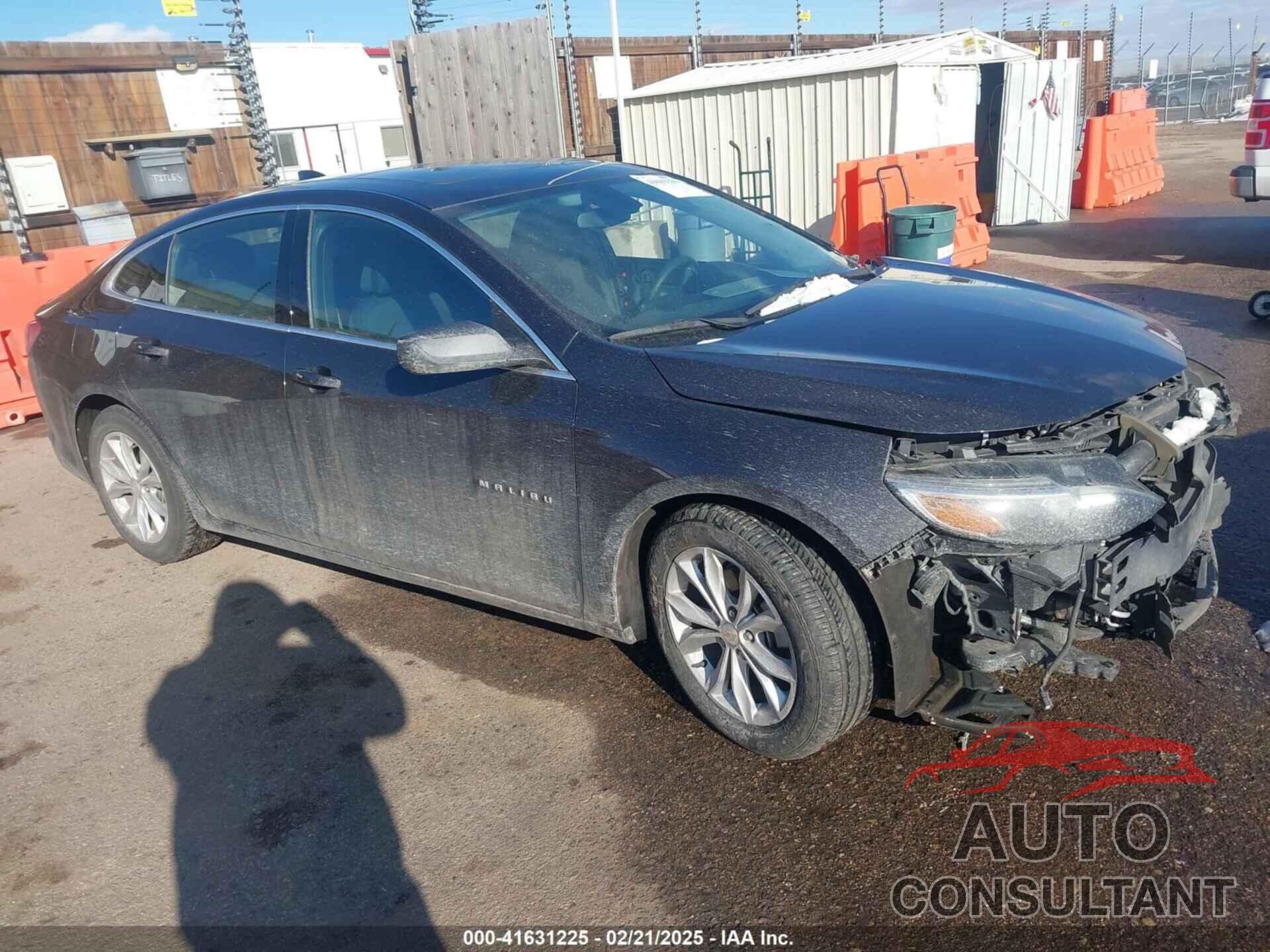 CHEVROLET MALIBU 2022 - 1G1ZD5ST1NF155234