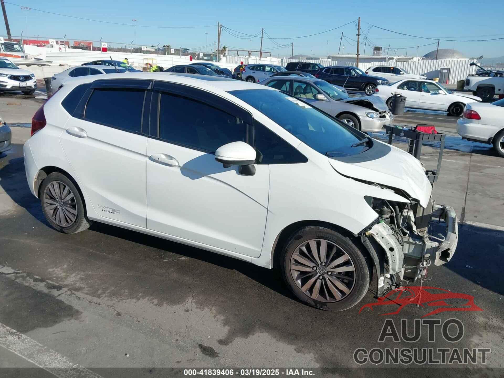 HONDA FIT 2015 - 3HGGK5H89FM785920
