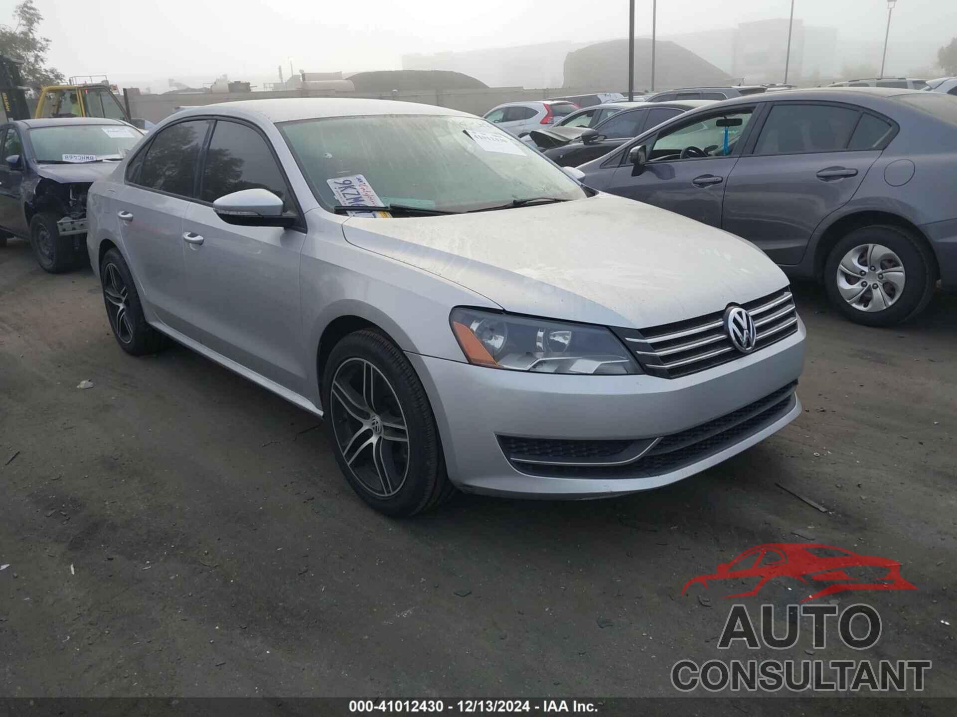 VOLKSWAGEN PASSAT 2012 - 1VWAH7A30CC080866