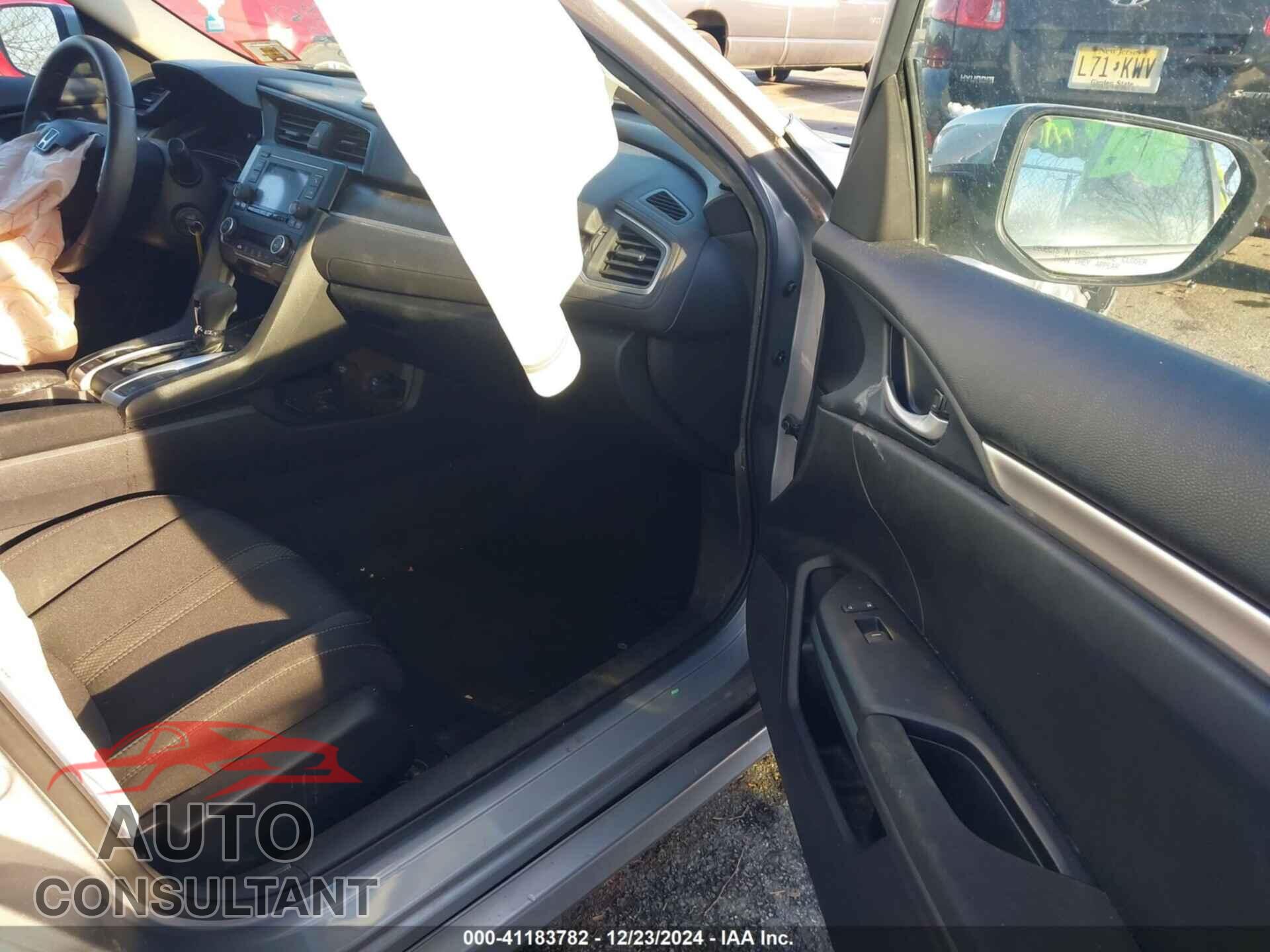 HONDA CIVIC 2019 - 2HGFC2F65KH581603