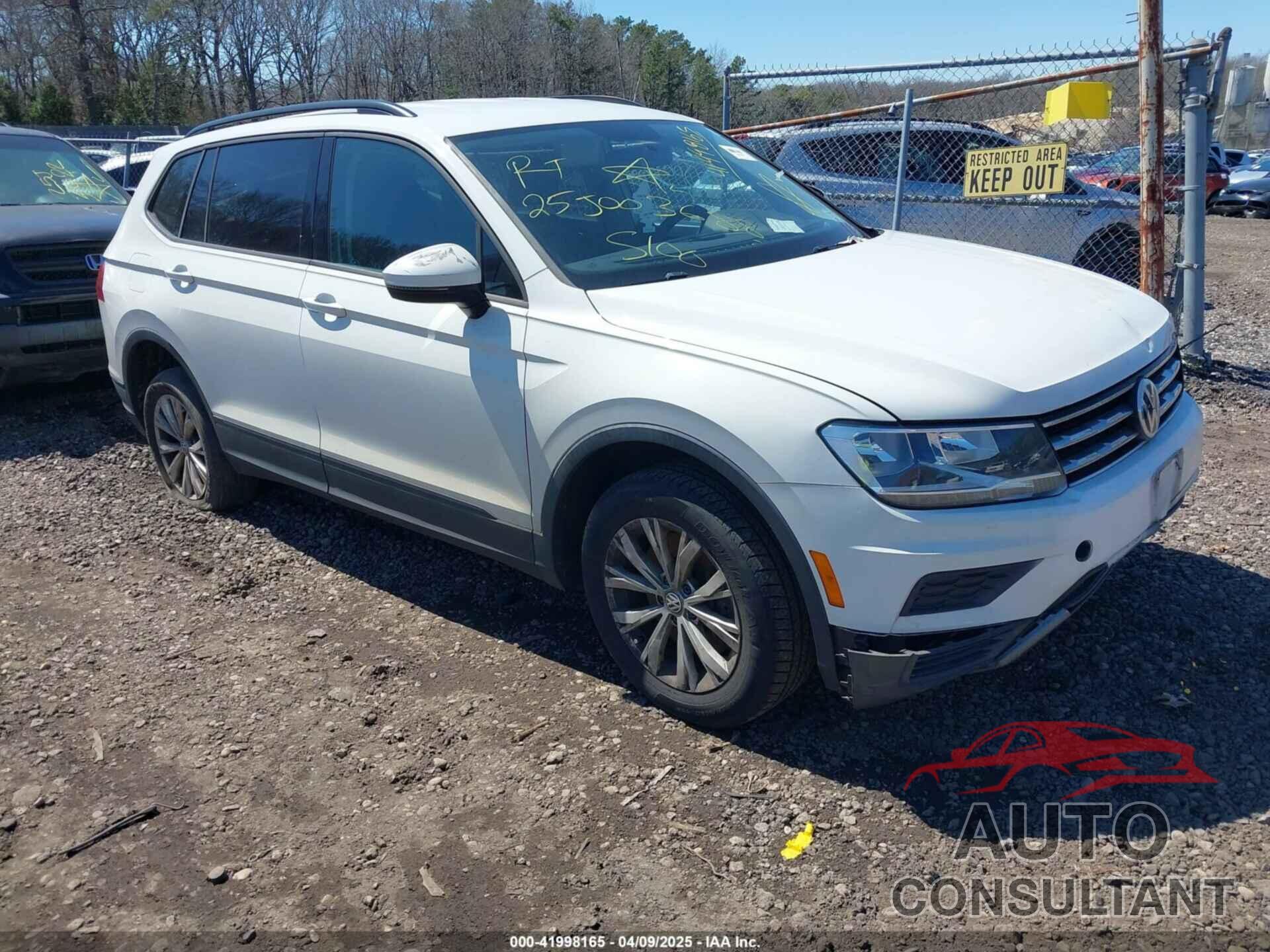 VOLKSWAGEN TIGUAN 2018 - 3VV1B7AX5JM043090