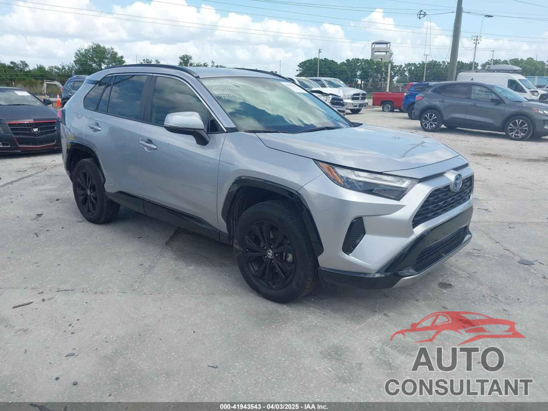 TOYOTA RAV4 HYBRID 2023 - JTM16RFV5PJ034496