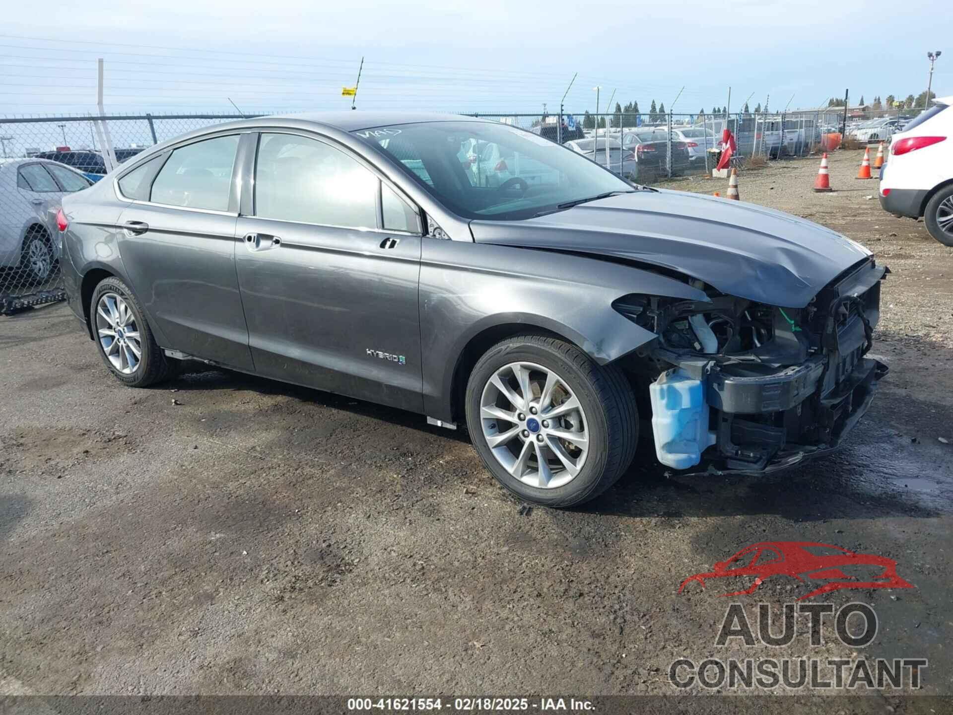 FORD FUSION HYBRID 2017 - 3FA6P0LU2HR190468