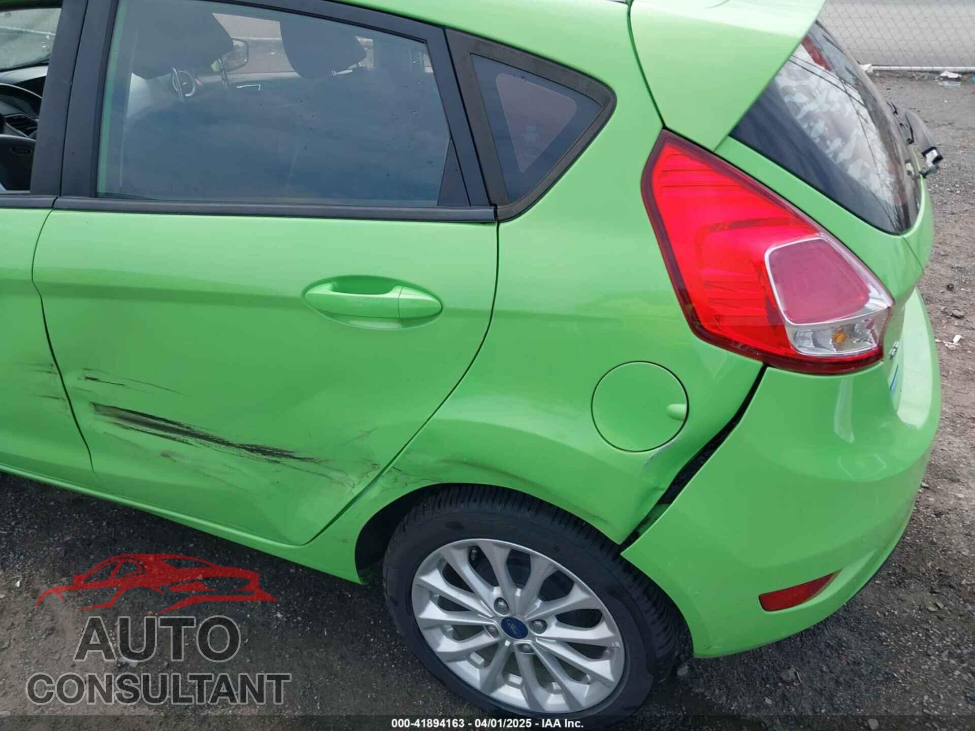 FORD FIESTA 2014 - 3FADP4EJXEM117472