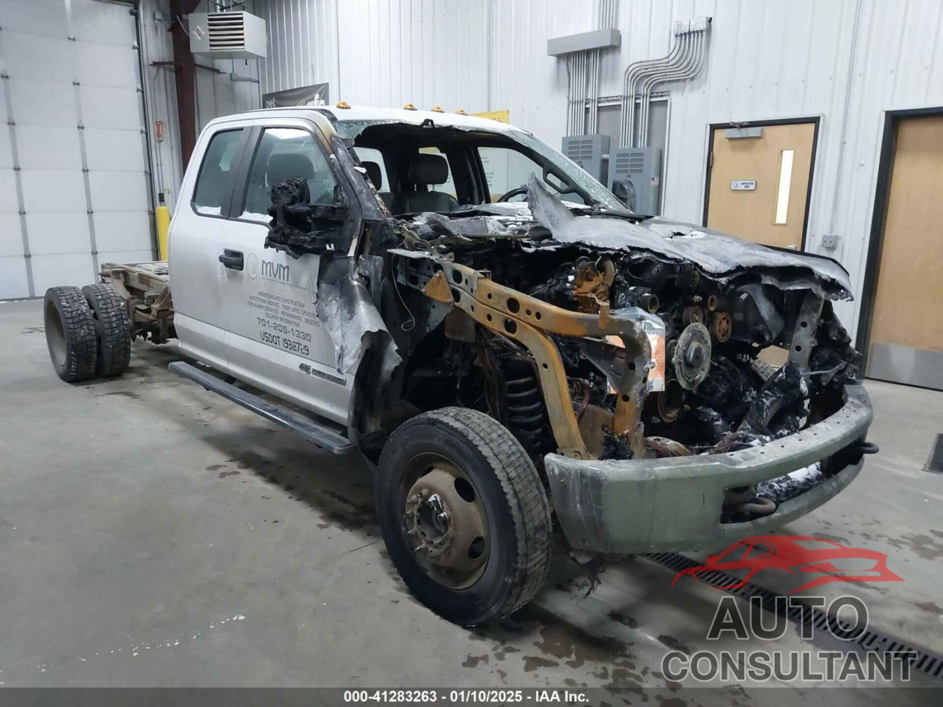 FORD F-450 CHASSIS 2017 - 1FD0X4HT7HED42279