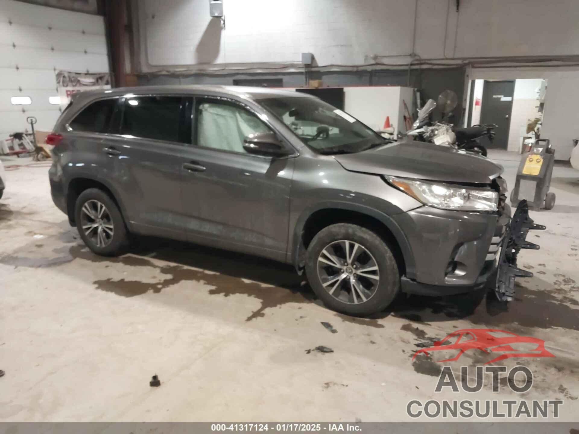 TOYOTA HIGHLANDER 2017 - 5TDBZRFH9HS449976
