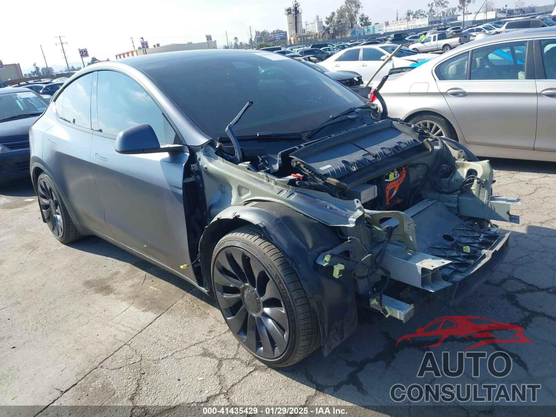 TESLA MODEL Y 2022 - 7SAYGDEF9NF488797