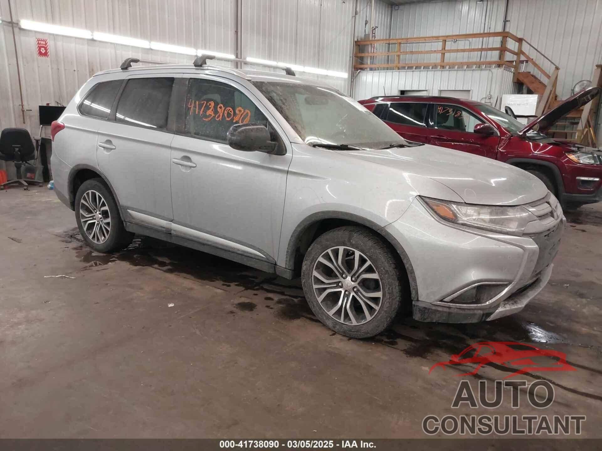 MITSUBISHI OUTLANDER 2017 - JA4AZ2A35HZ033141