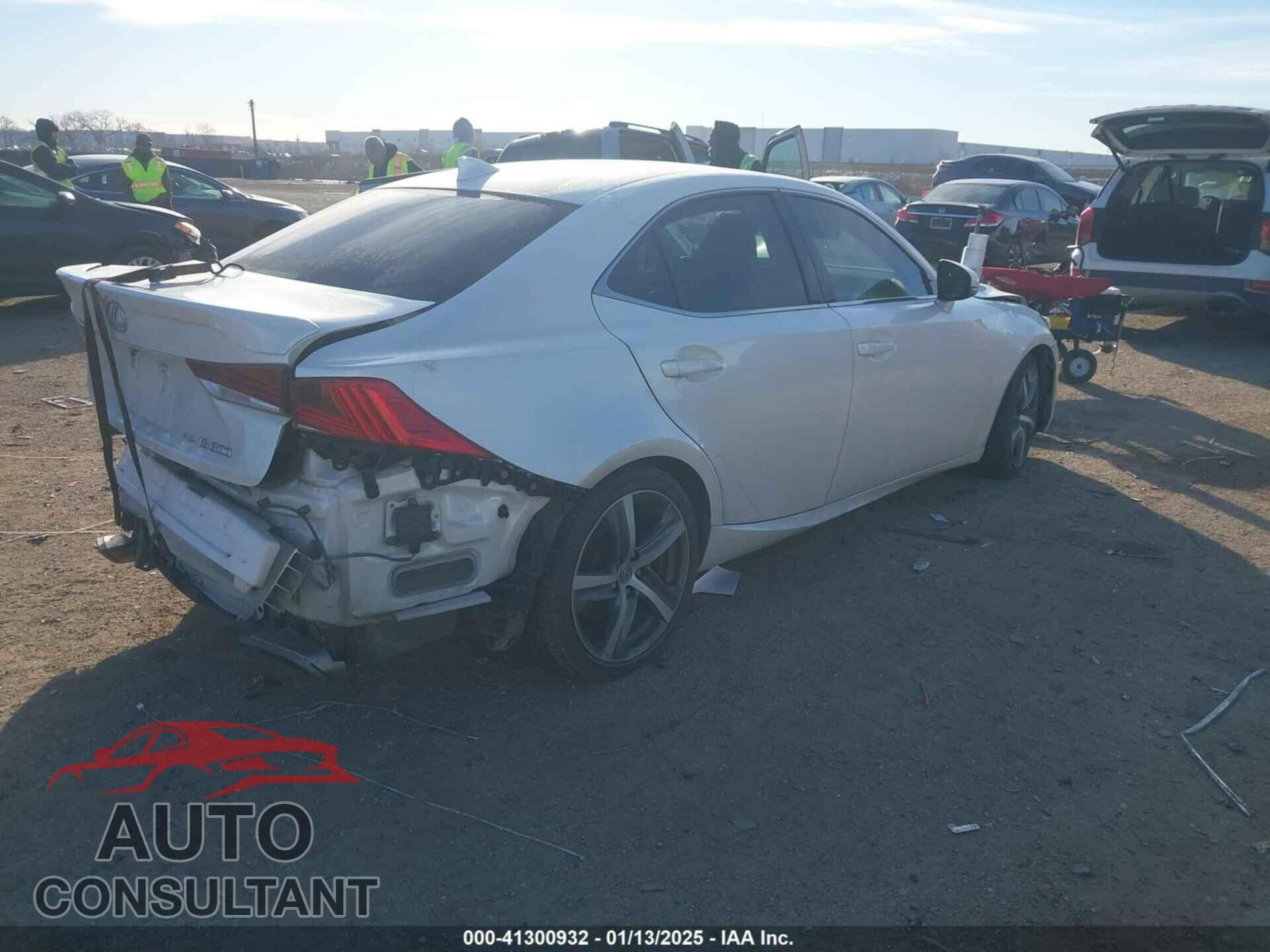 LEXUS IS 300 2018 - JTHC81D22J5030658