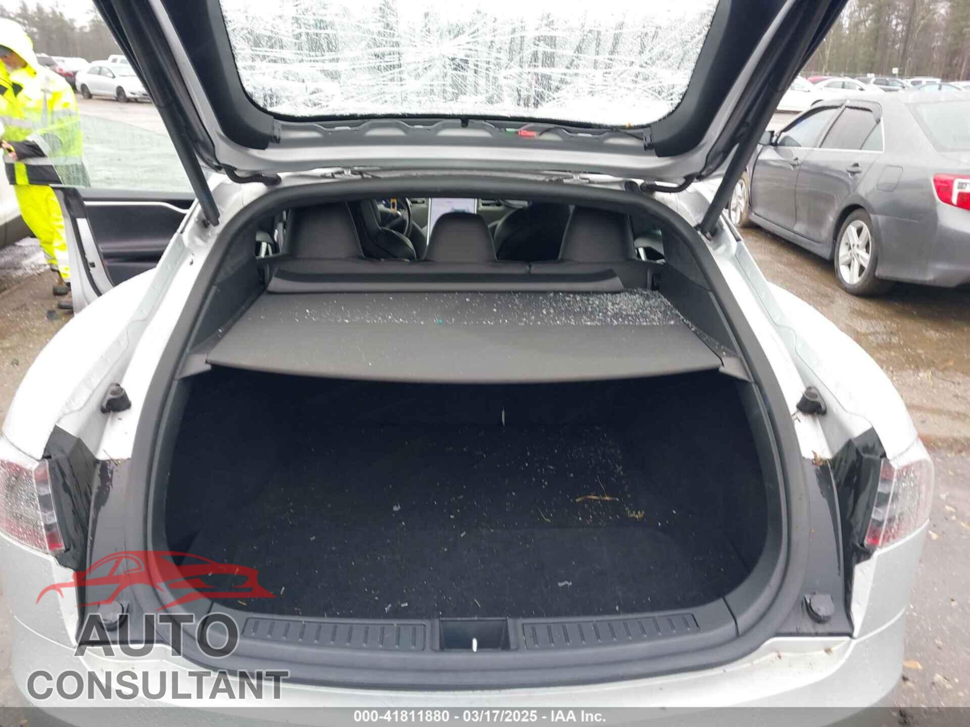 TESLA MODEL S 2017 - 5YJSA1E22HF201241