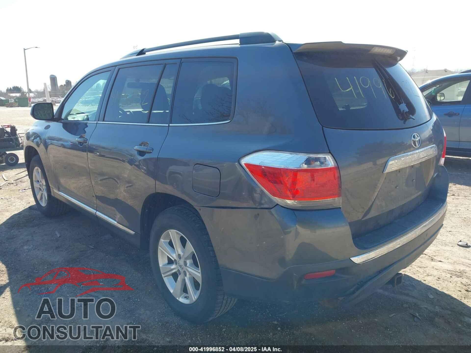 TOYOTA HIGHLANDER 2011 - 5TDBK3EH5BS070967