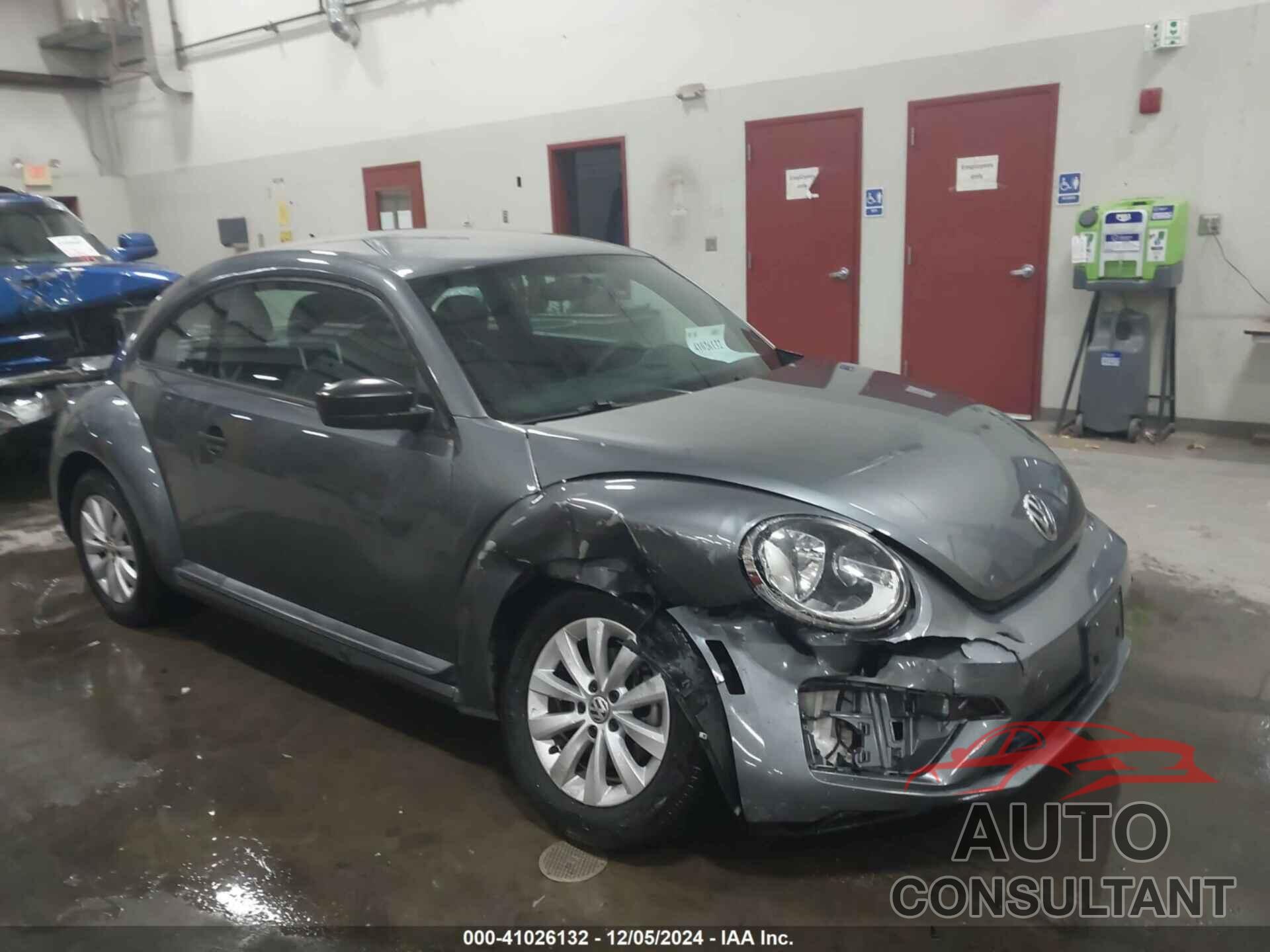 VOLKSWAGEN BEETLE 2017 - 3VWF17AT6HM627476