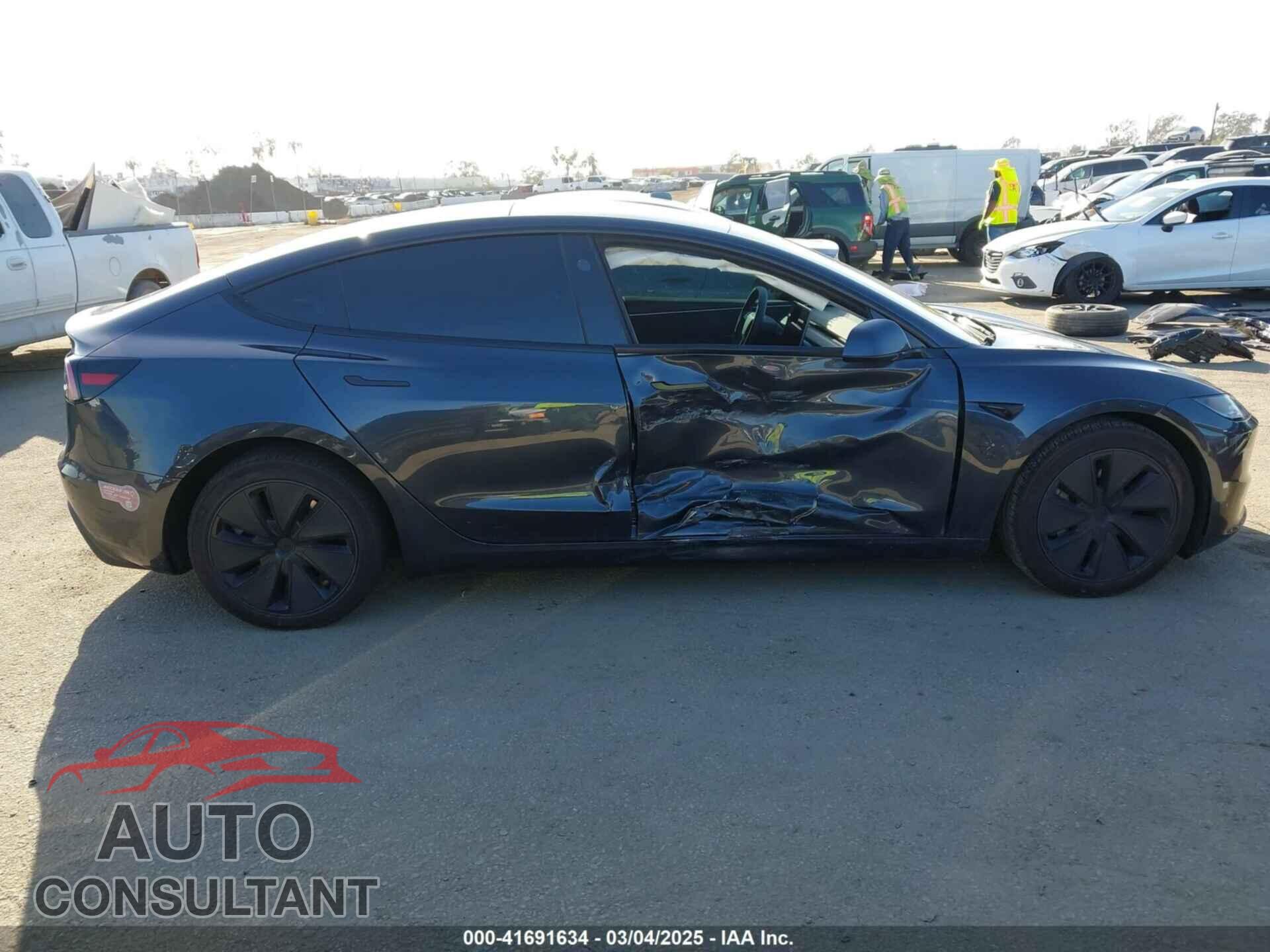 TESLA MODEL 3 2024 - 5YJ3E1EBXRF754200