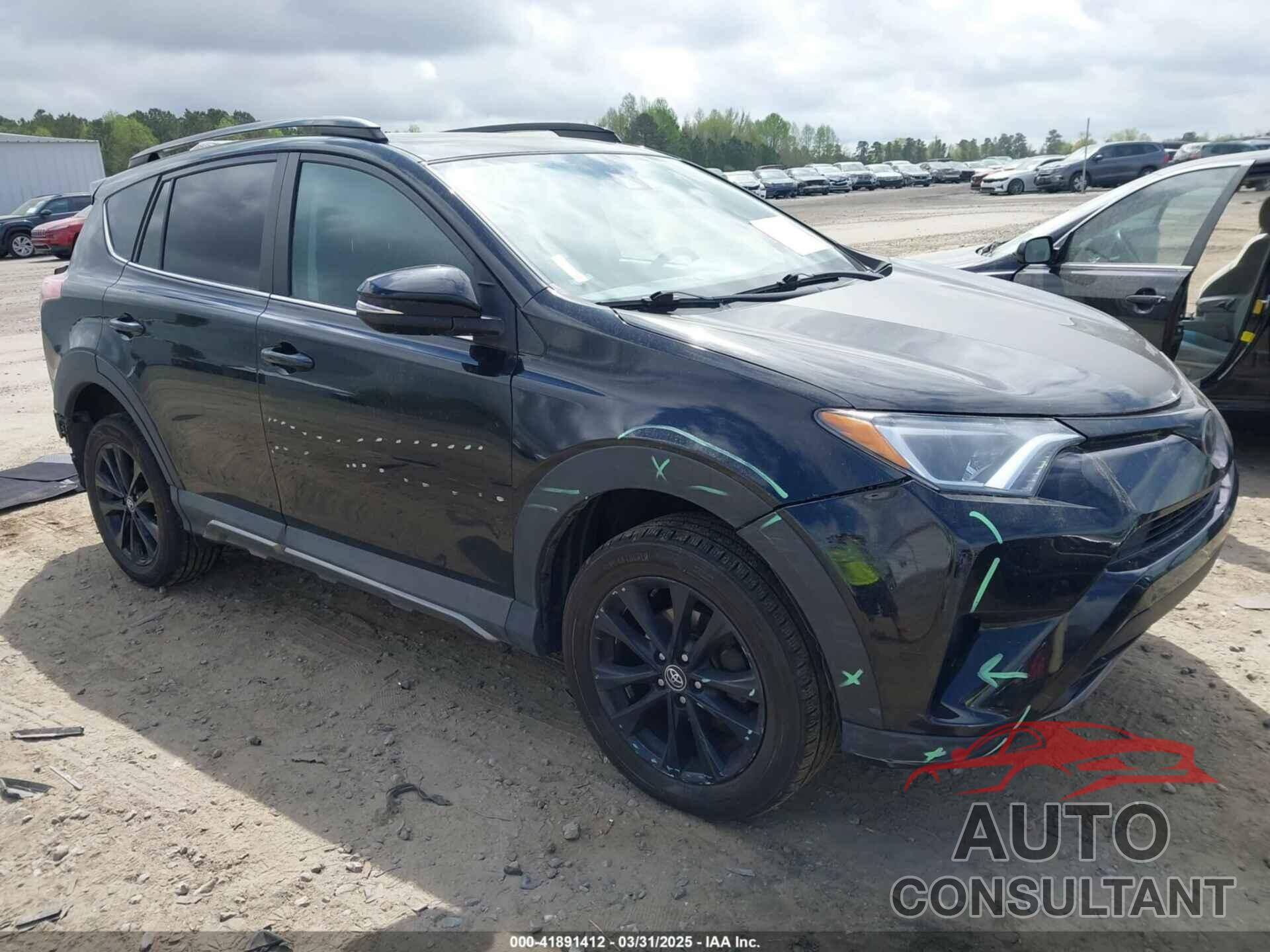 TOYOTA RAV4 2018 - 2T3RFREV1JW697044