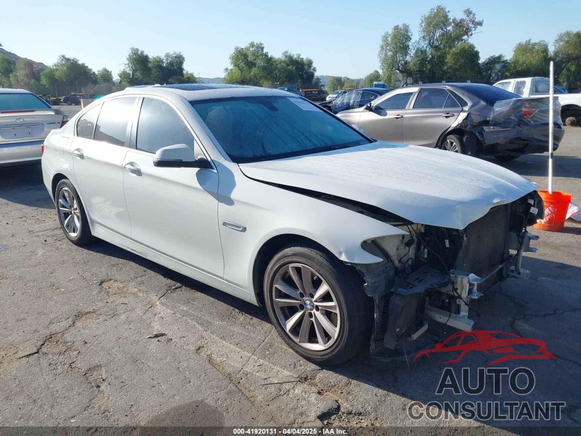 BMW 528I 2015 - WBA5A5C53FD516889