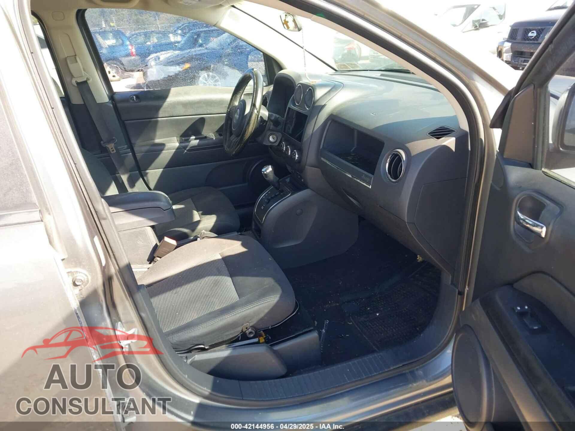 JEEP COMPASS 2011 - 1J4NT1FB7BD246237
