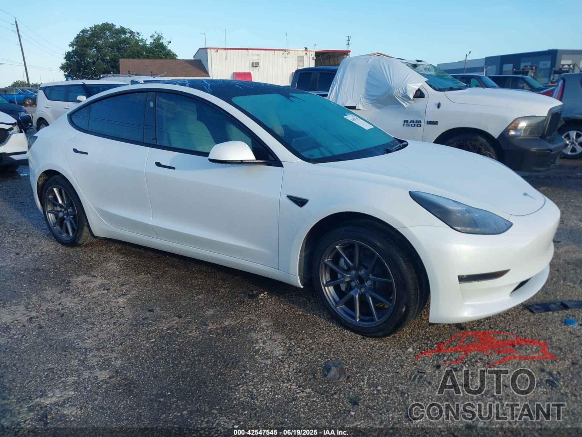 TESLA MODEL 3 2023 - 5YJ3E1EA9PF479343