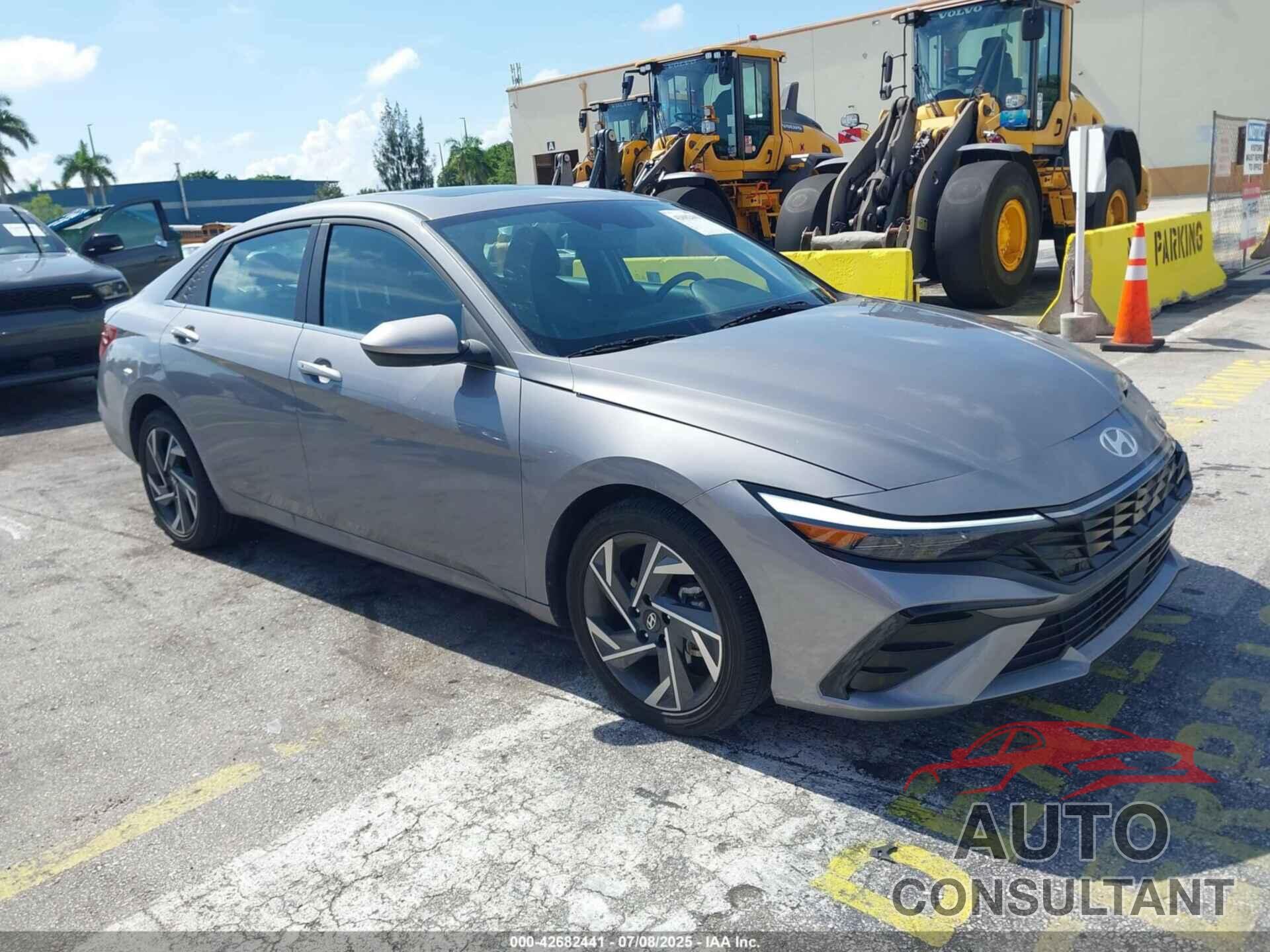HYUNDAI ELANTRA 2025 - KMHLS4DG2SU905790