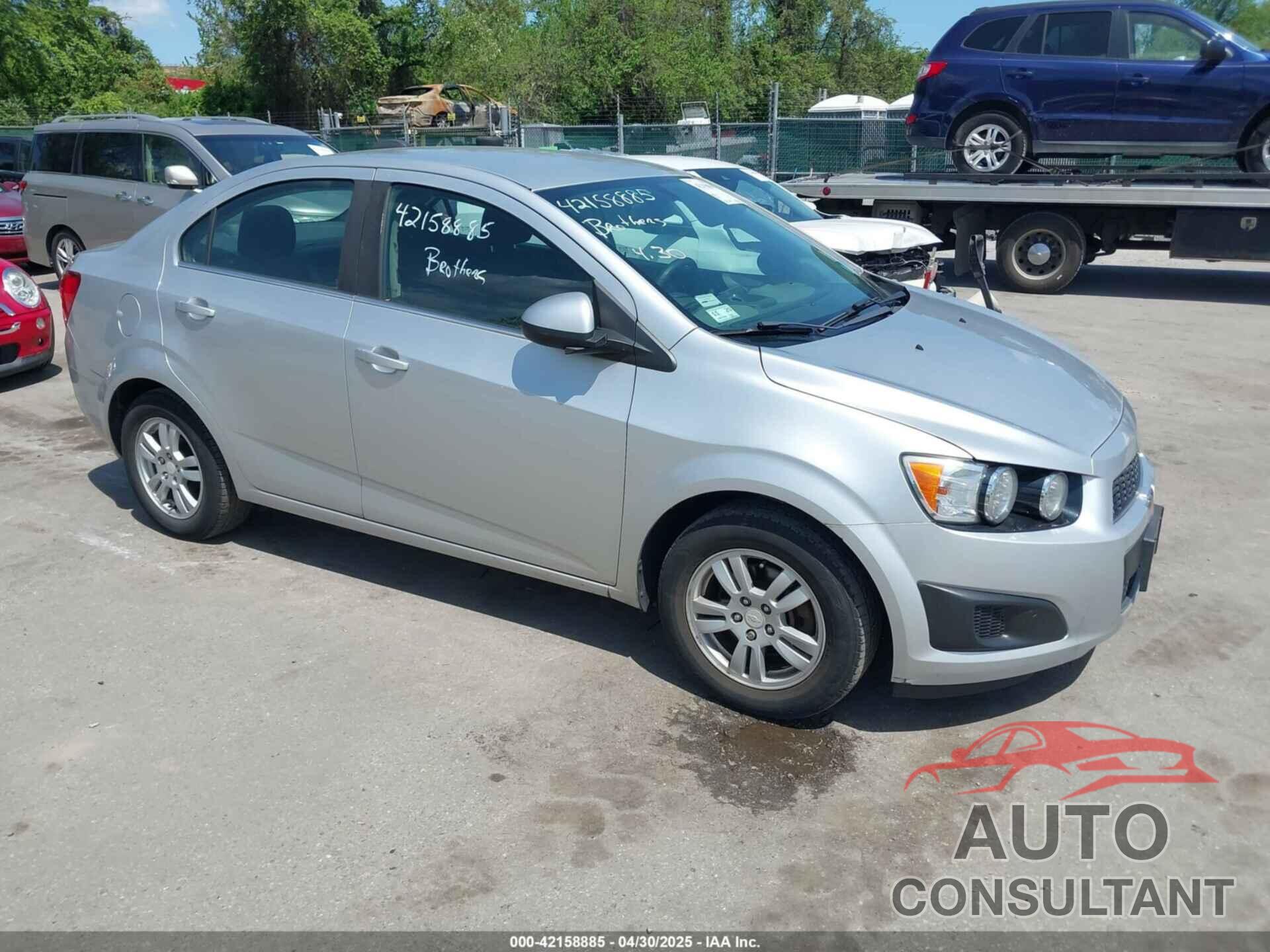 CHEVROLET SONIC 2016 - 1G1JC5SG6G4120805