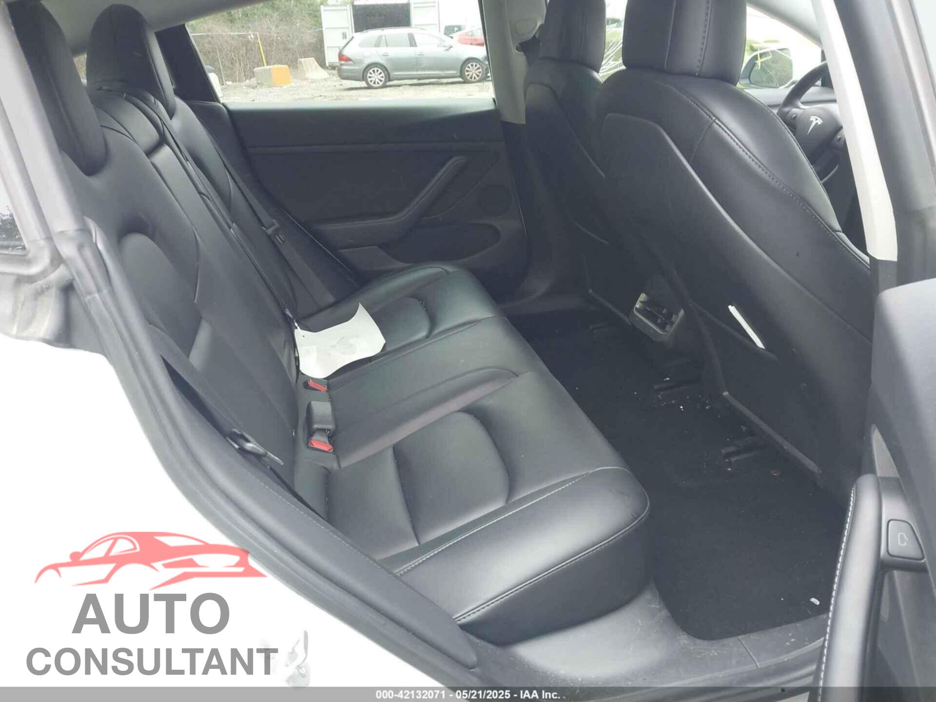 TESLA MODEL 3 2021 - 5YJ3E1EB2MF049237