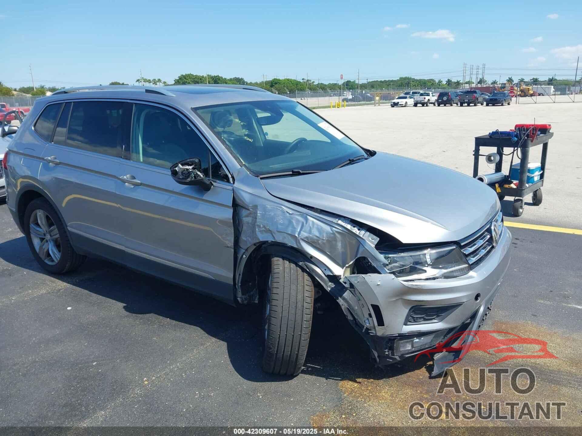 VOLKSWAGEN TIGUAN 2021 - 3VV3B7AX6MM035657
