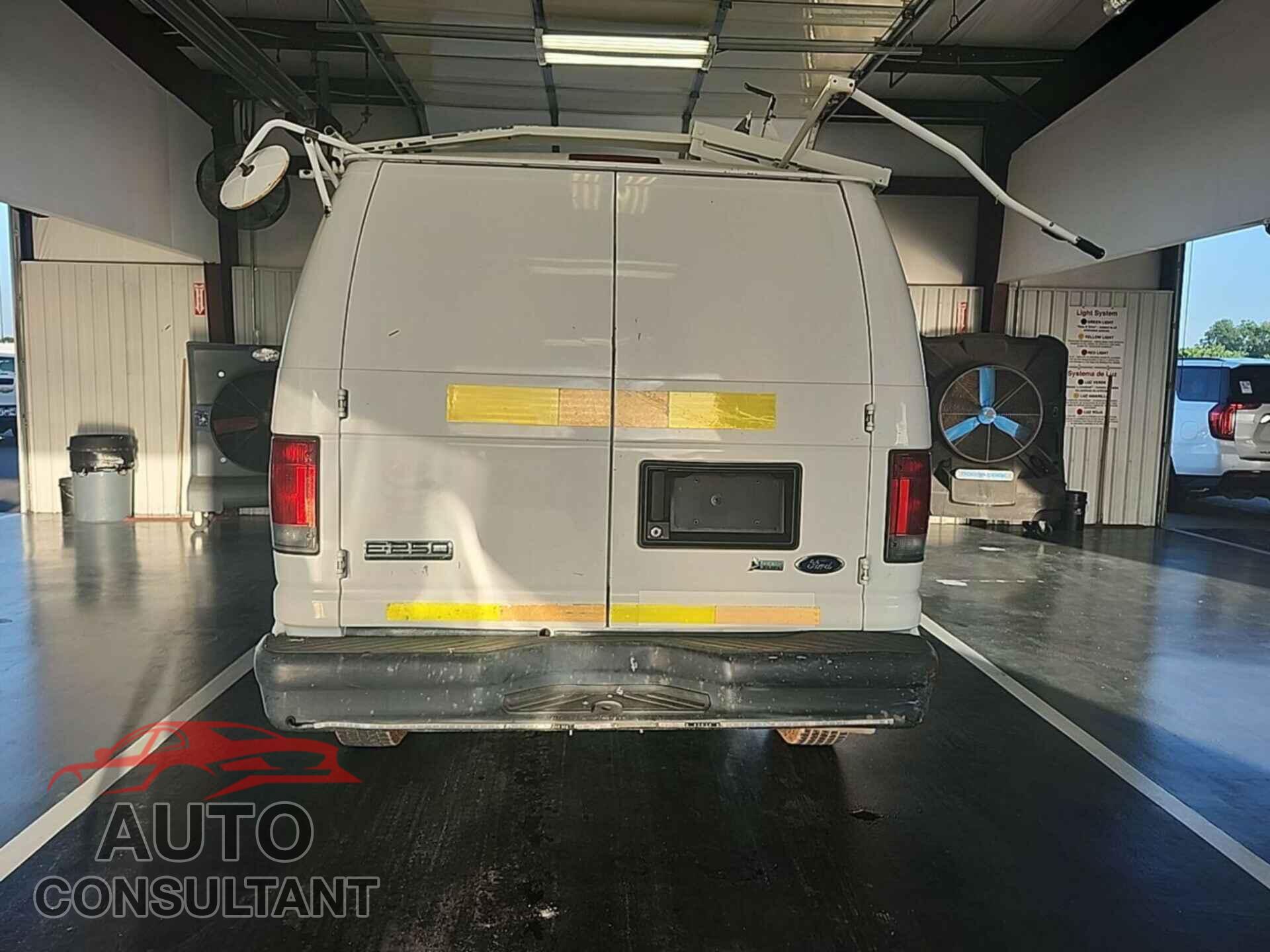 FORD ECONOLINE 2010 - 1FTNE2EW4ADA72071