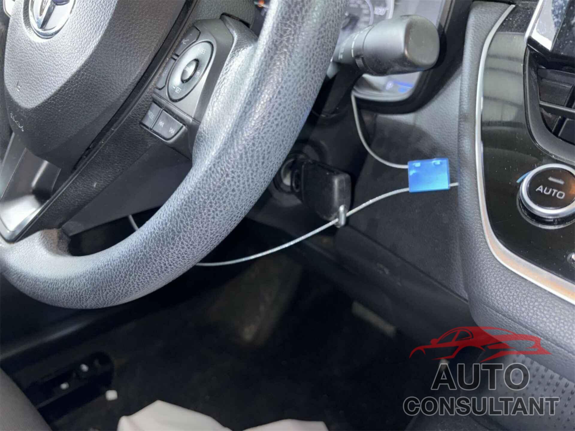 TOYOTA COROLLA 2021 - 5YFEPMAE7MP263424