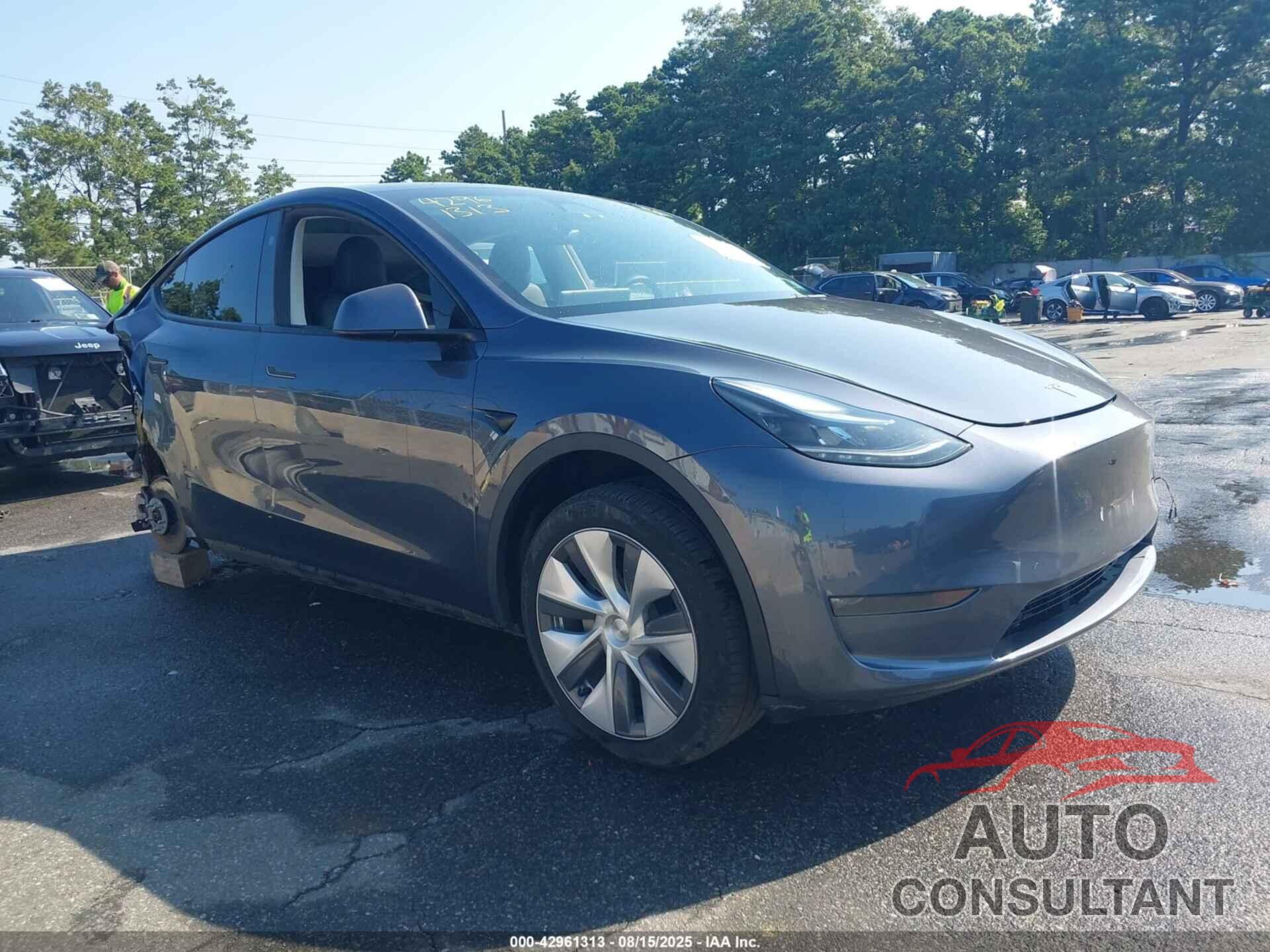 TESLA MODEL Y 2023 - 7SAYGDEE8PA169124