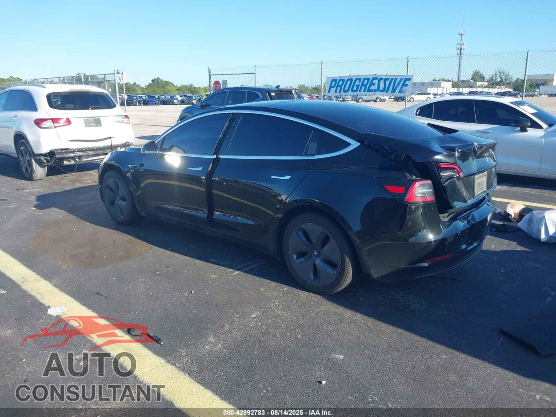 TESLA MODEL 3 2020 - 5YJ3E1EAXLF704542