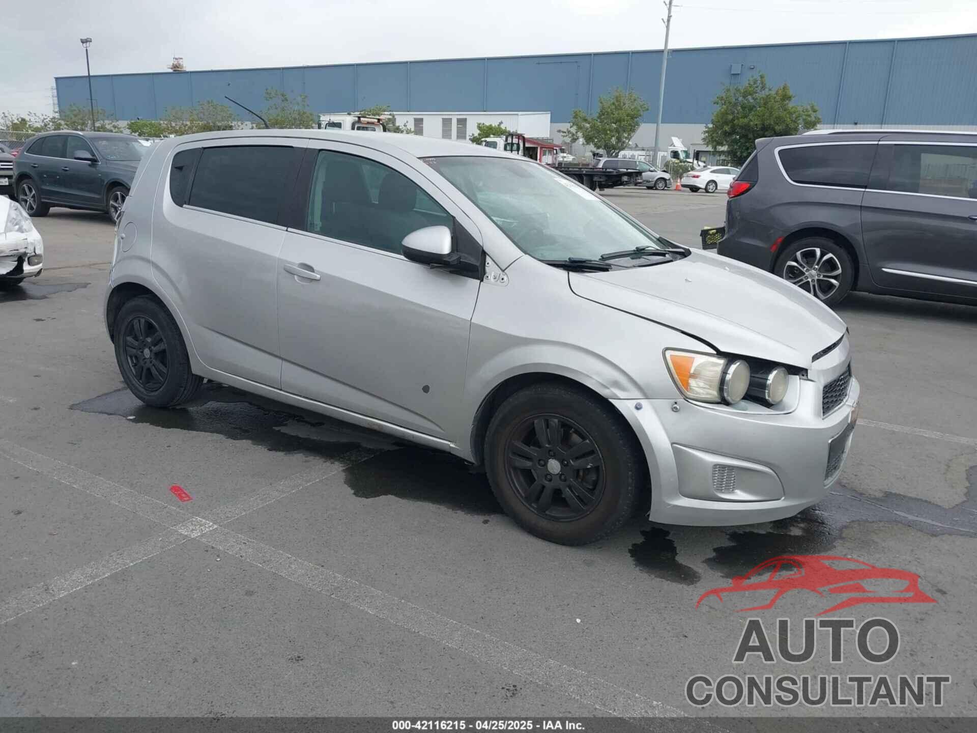 CHEVROLET SONIC 2013 - 1G1JC6SG9D4228160