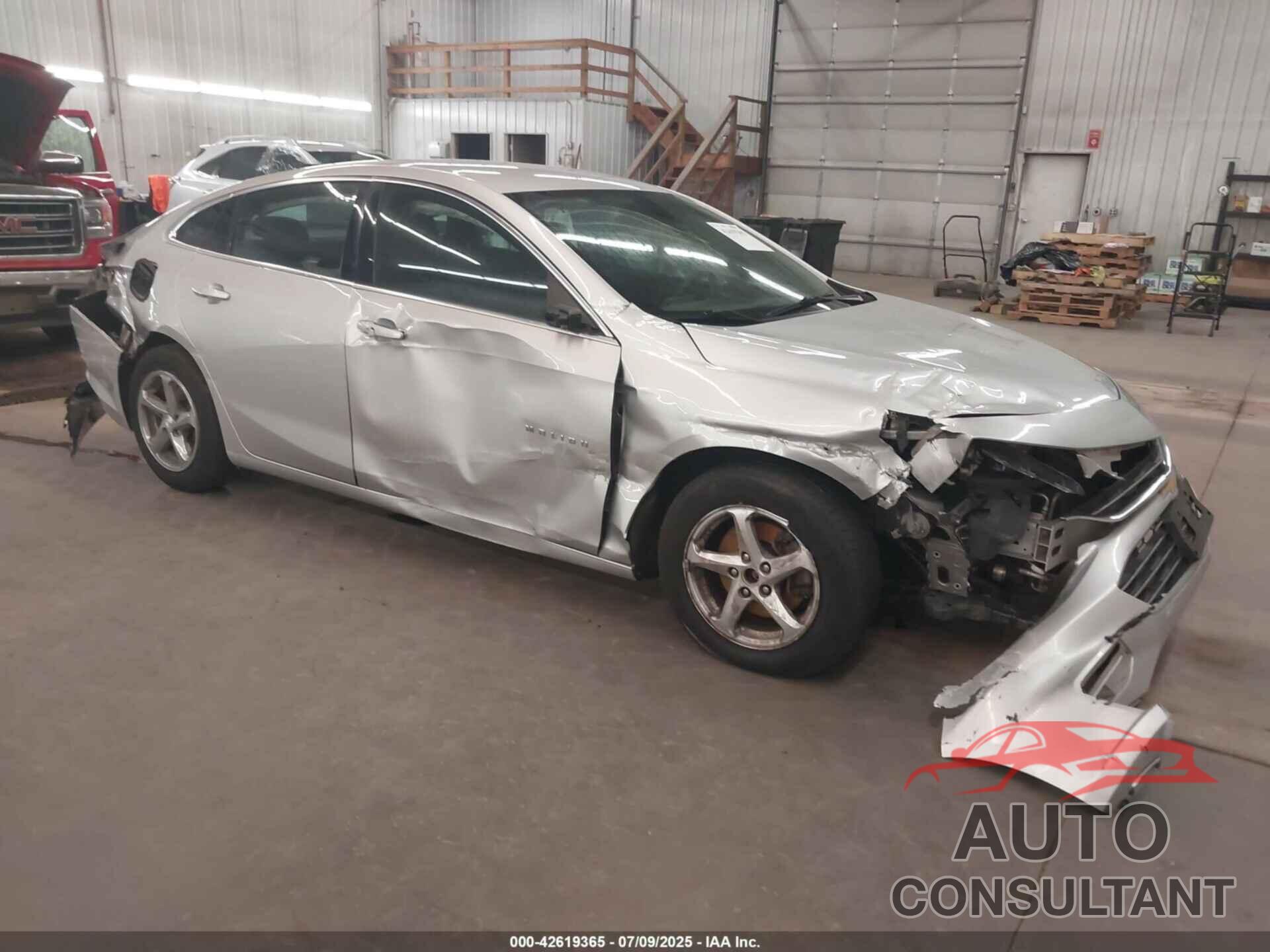 CHEVROLET MALIBU 2017 - 1G1ZB5ST8HF207789