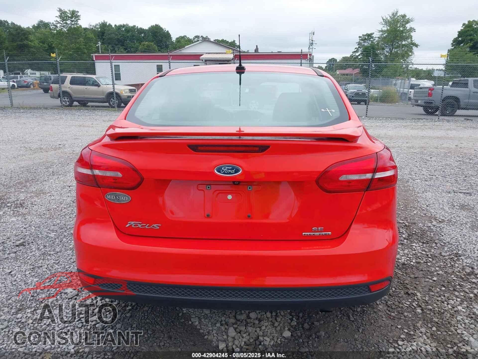 FORD FOCUS 2015 - 1FADP3F29FL293093