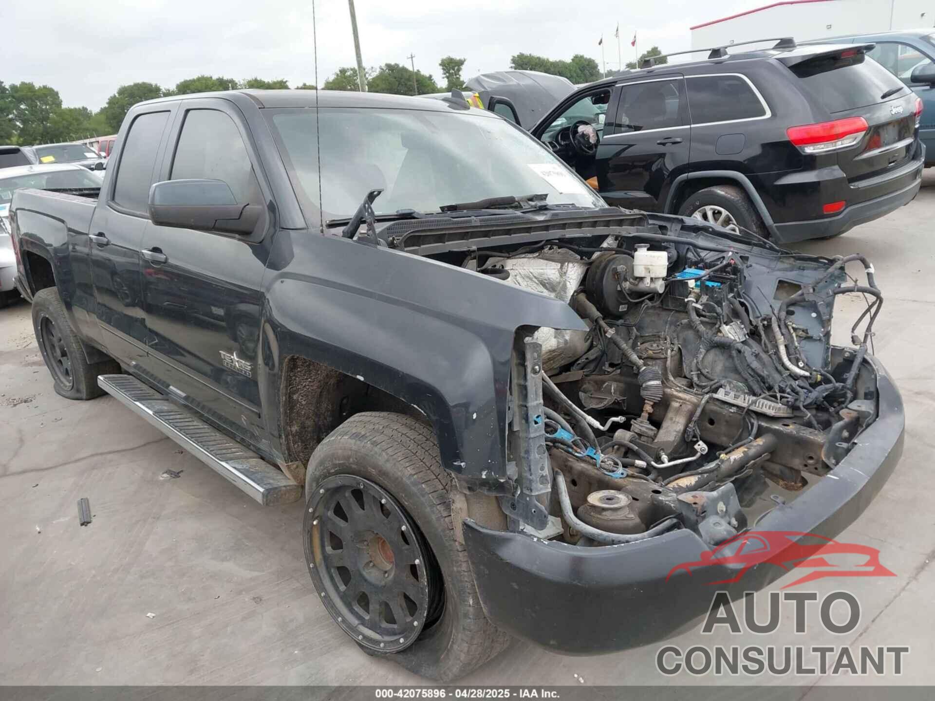CHEVROLET SILVERADO 1500 2017 - 1GCRCREC1HZ174074