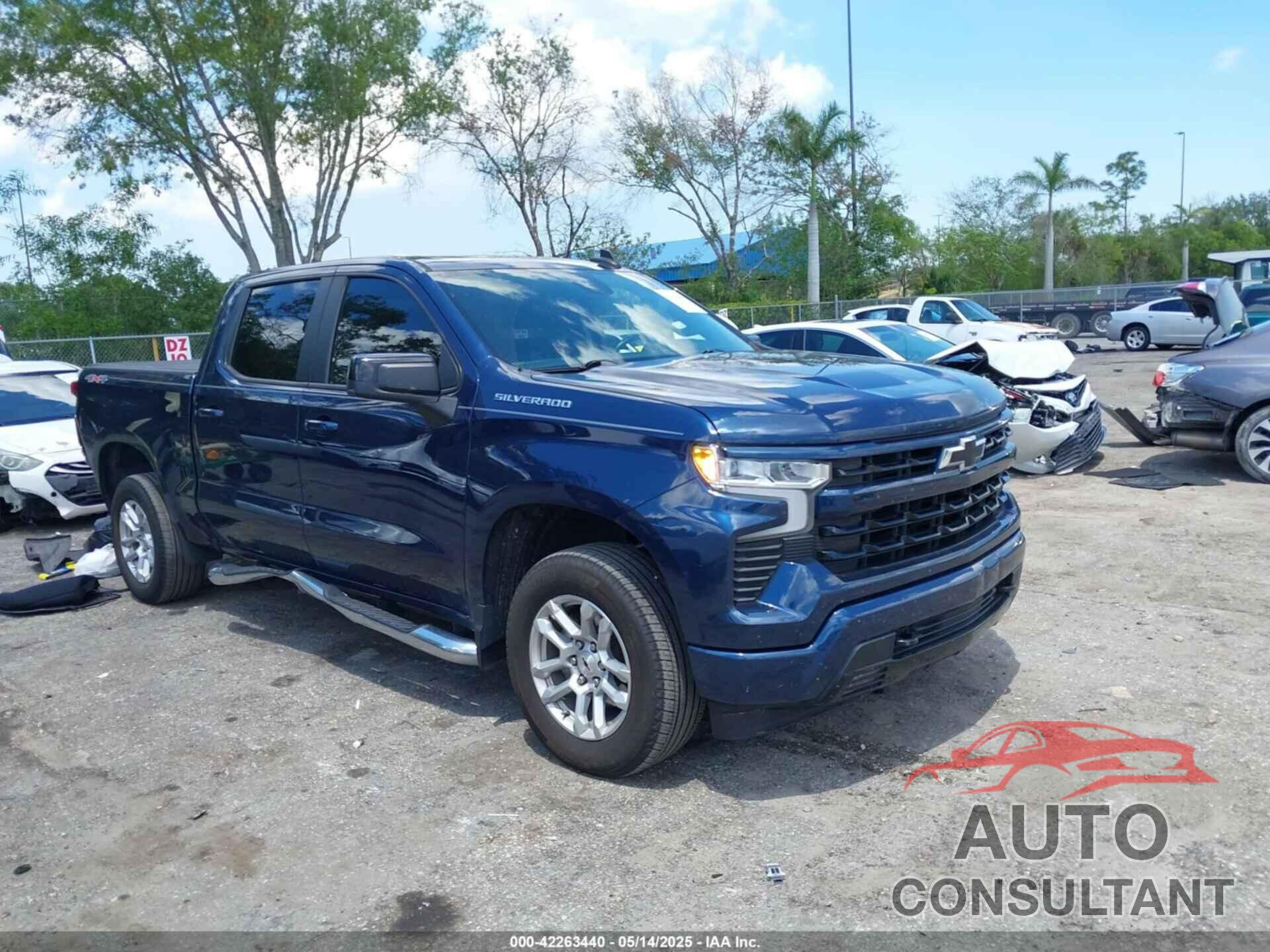 CHEVROLET SILVERADO 1500 2022 - 2GCUDEED0N1503392