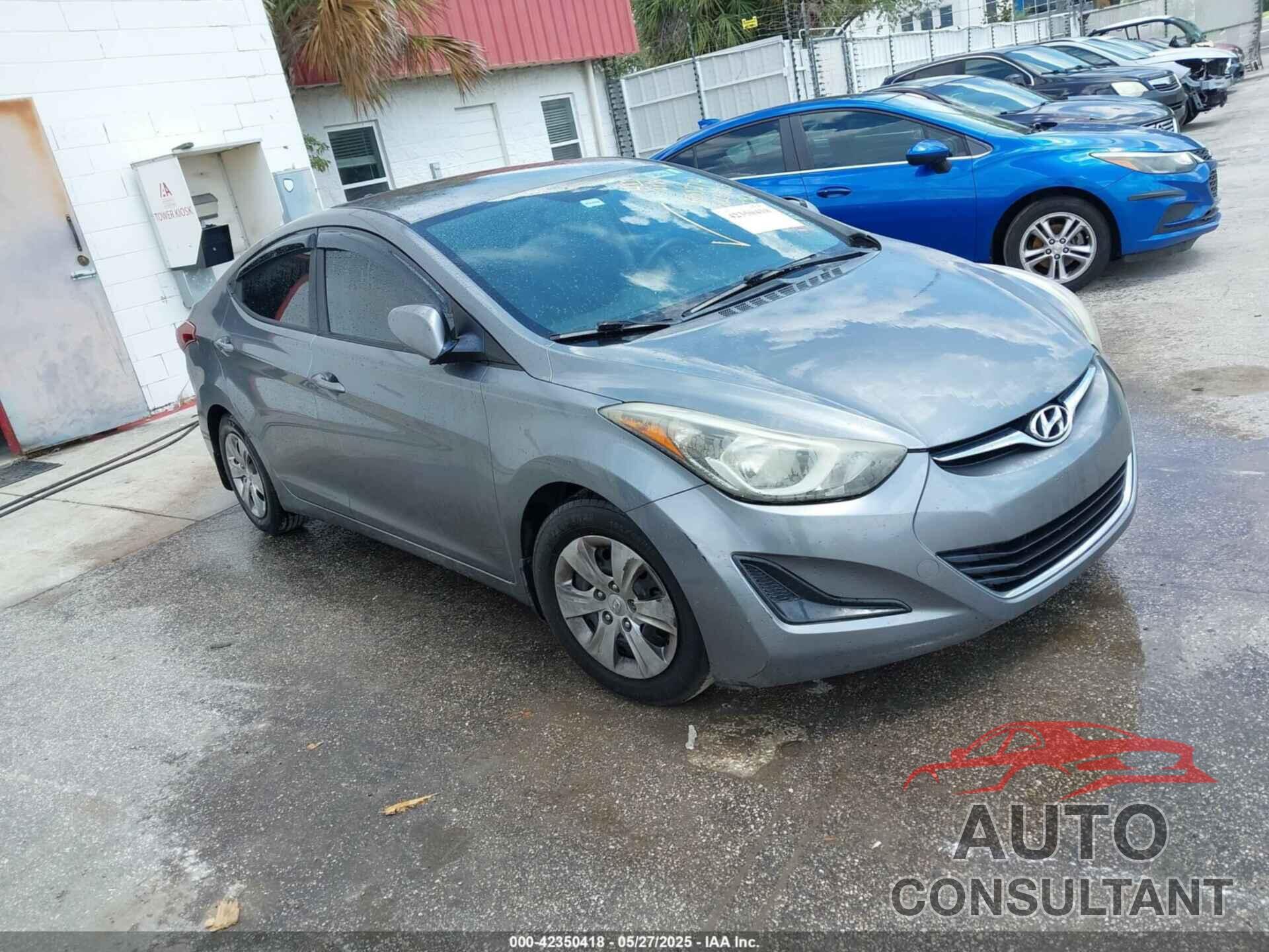 HYUNDAI ELANTRA 2016 - KMHDH4AE5GU650274