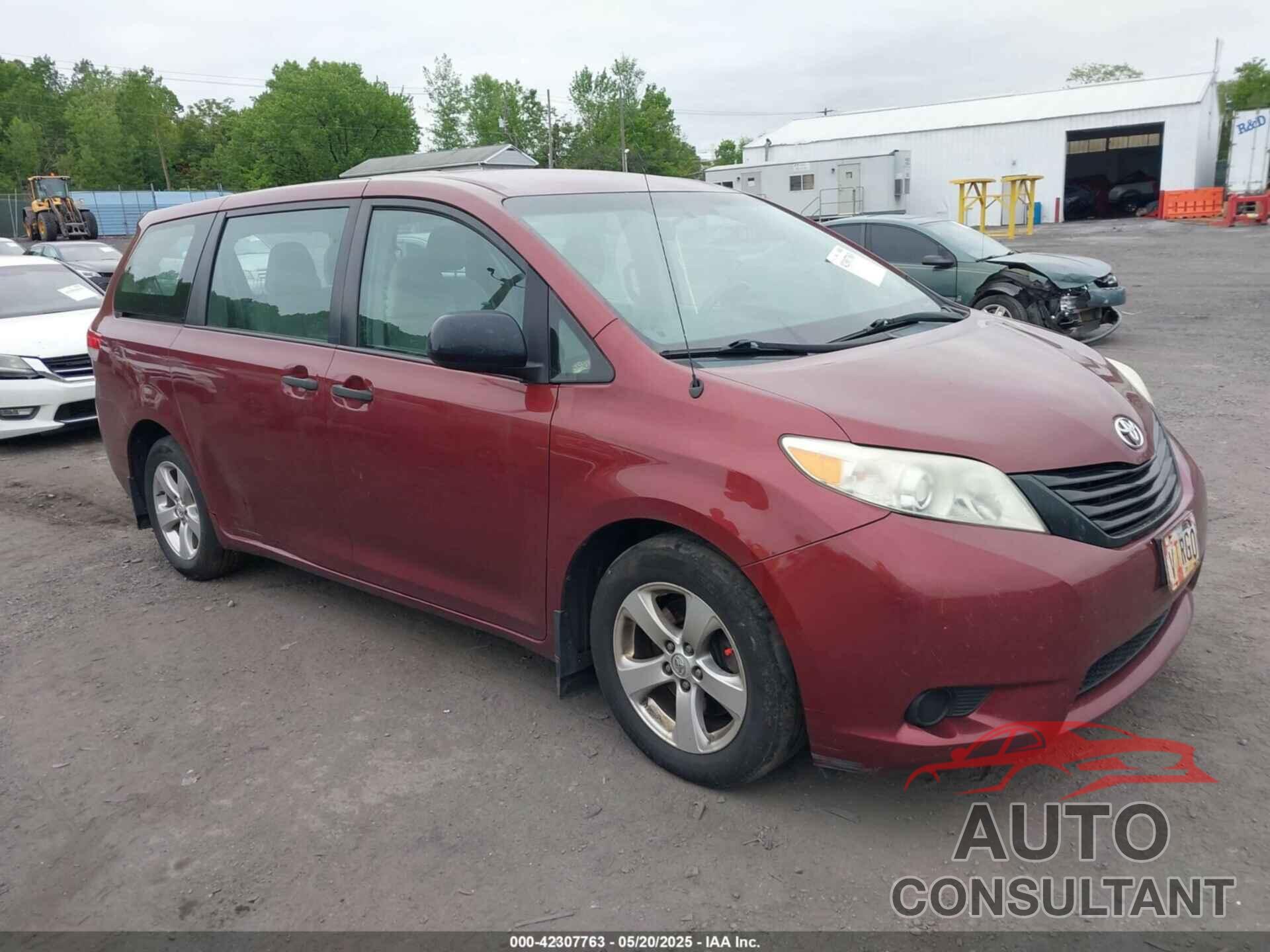 TOYOTA SIENNA 2014 - 5TDZK3DC2ES505680