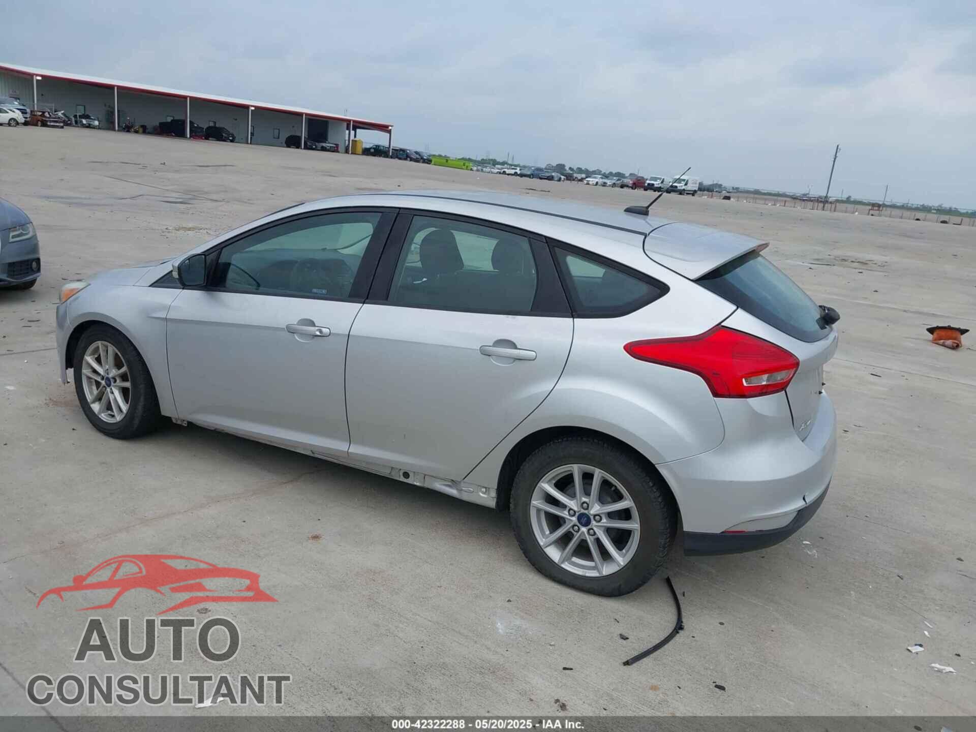 FORD FOCUS 2017 - 1FADP3K20HL278880