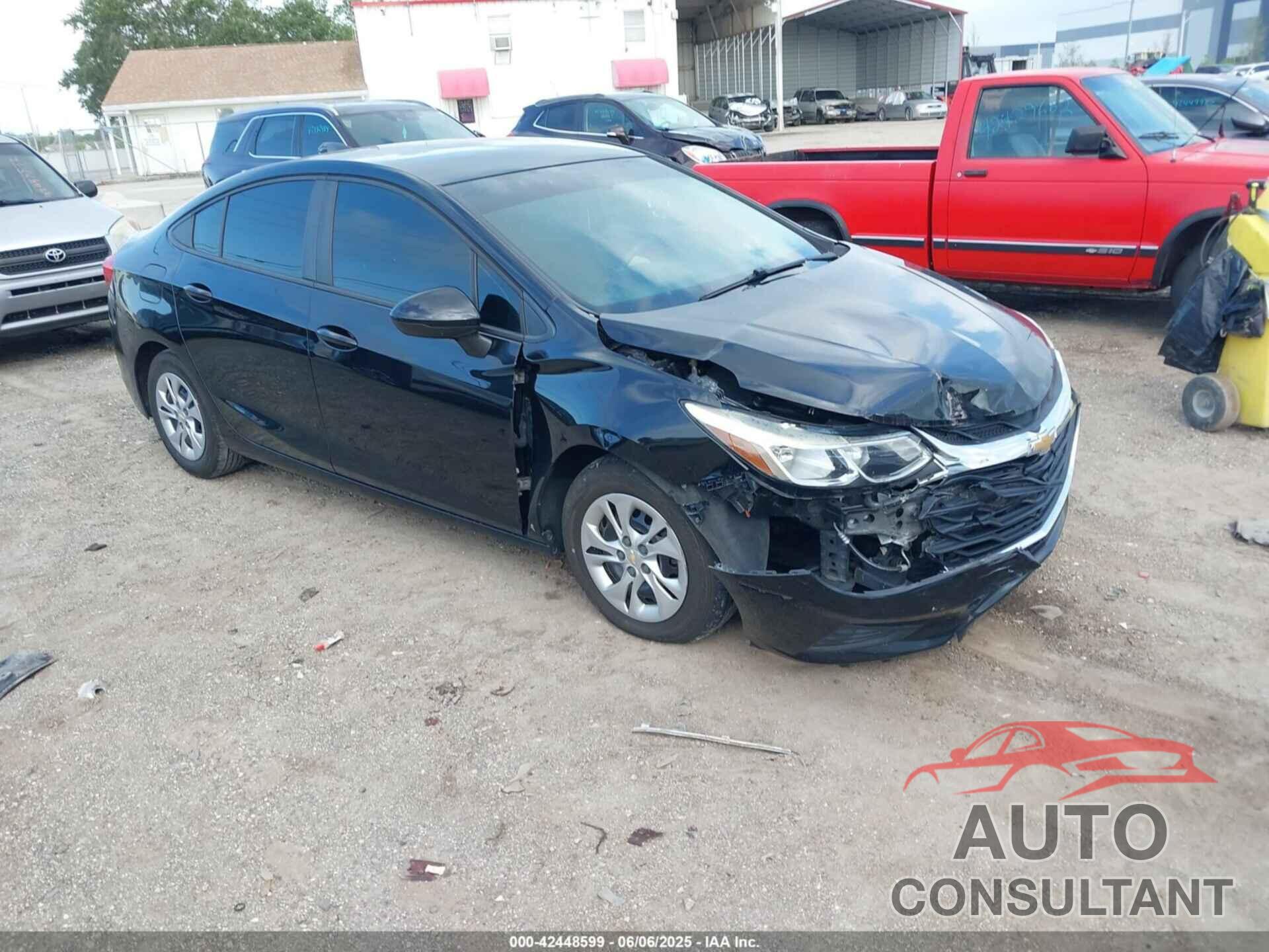 CHEVROLET CRUZE 2019 - 1G1BJ5SM5K7105395