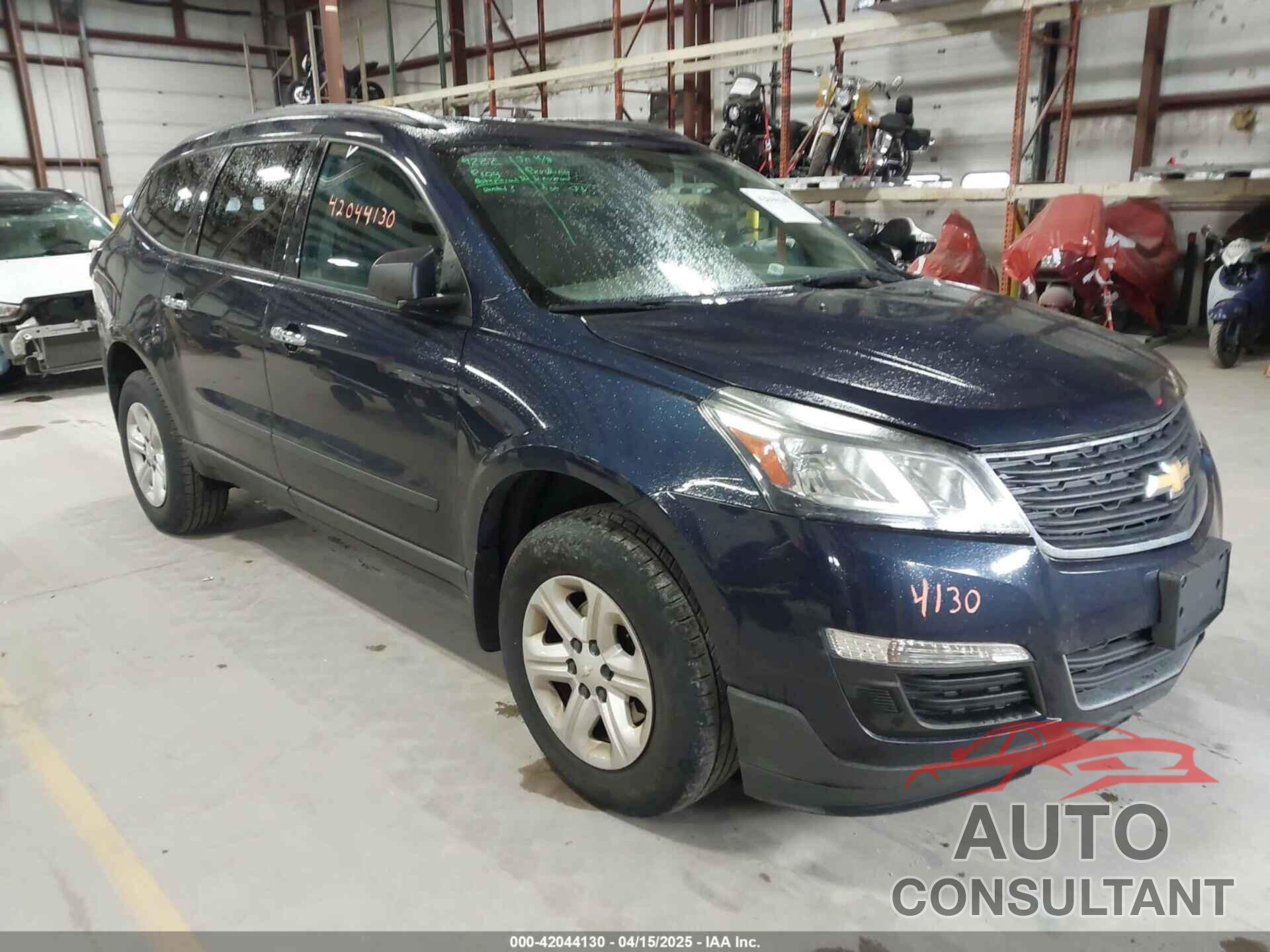 CHEVROLET TRAVERSE 2015 - 1GNKRFED3FJ200670
